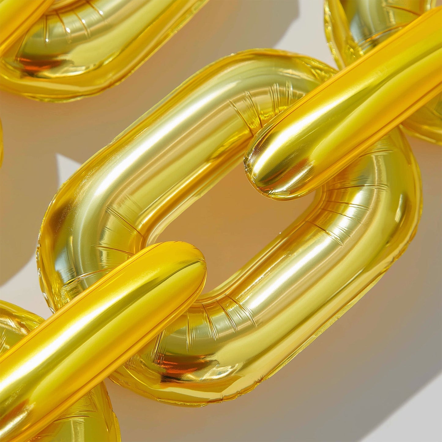 30 - Pack 24" Gold Chain Foil Balloons – Jumbo Link Mylar Balloons for 90s Hip Hop Party Arches Up to 44ft Long Balloon Chain - Bell Racket Store