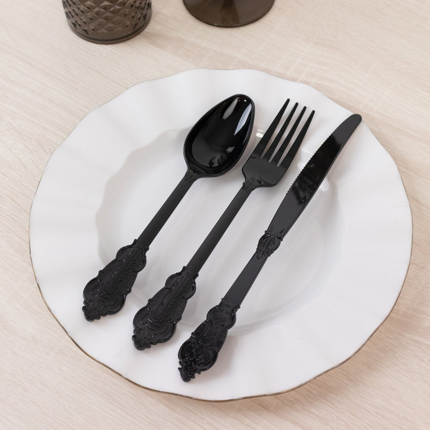 72 Pcs Plastic Silverware Set in Baroque Style Black - Heavy Duty Disposable Knife, Fork, and Spoon Set - Bell Racket Store