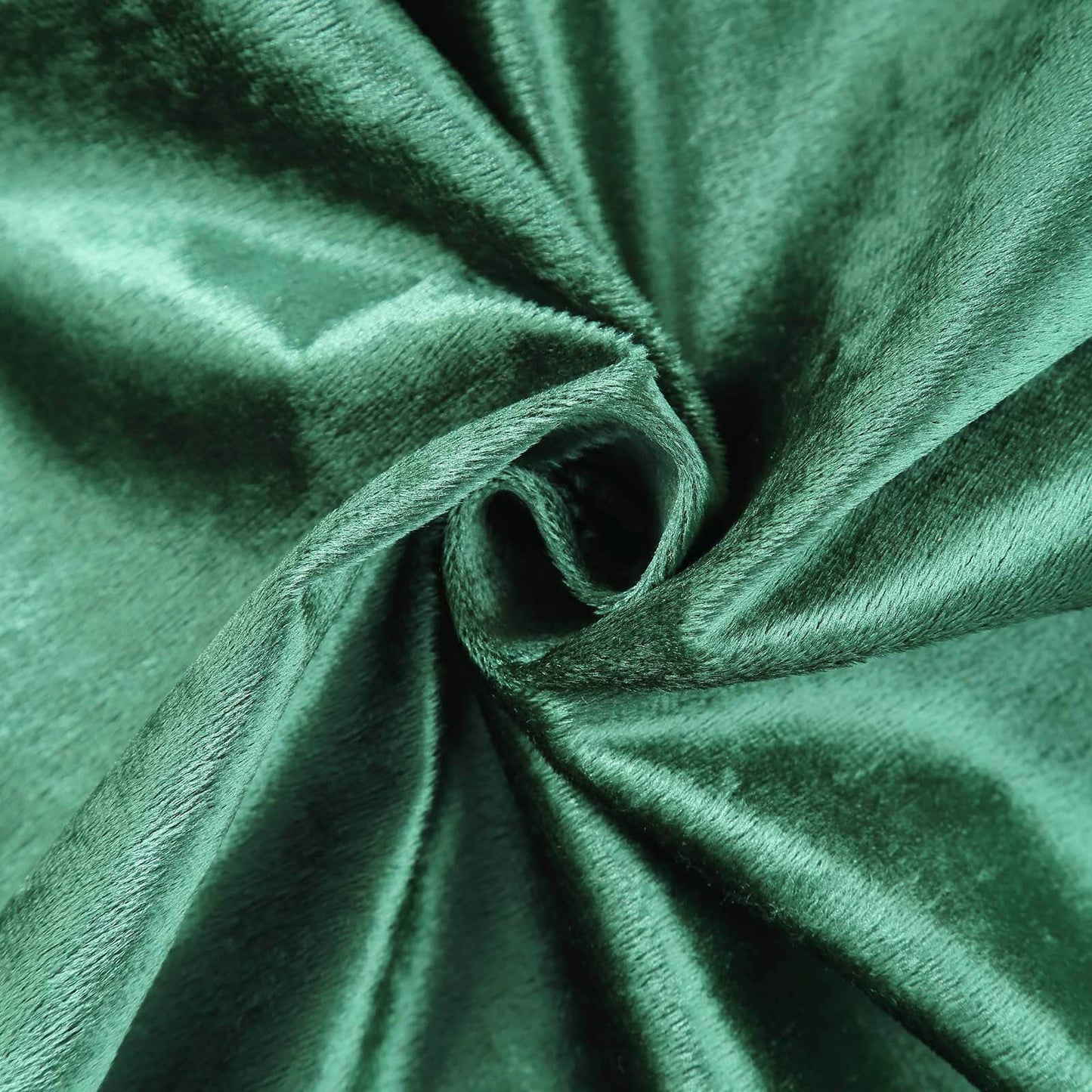 Premium Velvet 90"x132" Rectangle Tablecloth Hunter Emerald Green - Reusable Soft & Seamless Table Cover