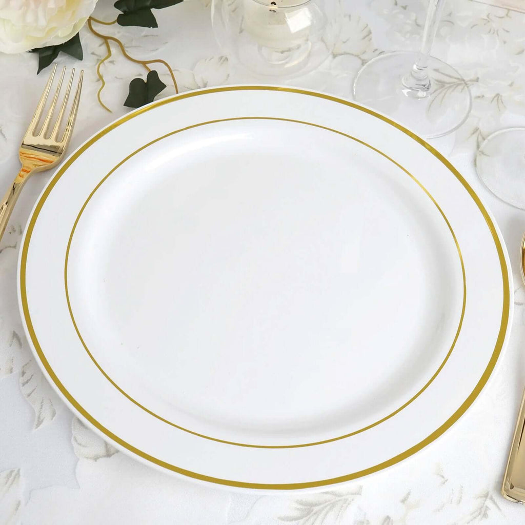 10-Pack Plastic Dinner Plates White with TrÃ¨s Chic Gold Rim - Perfect Disposable Party Plates 10"