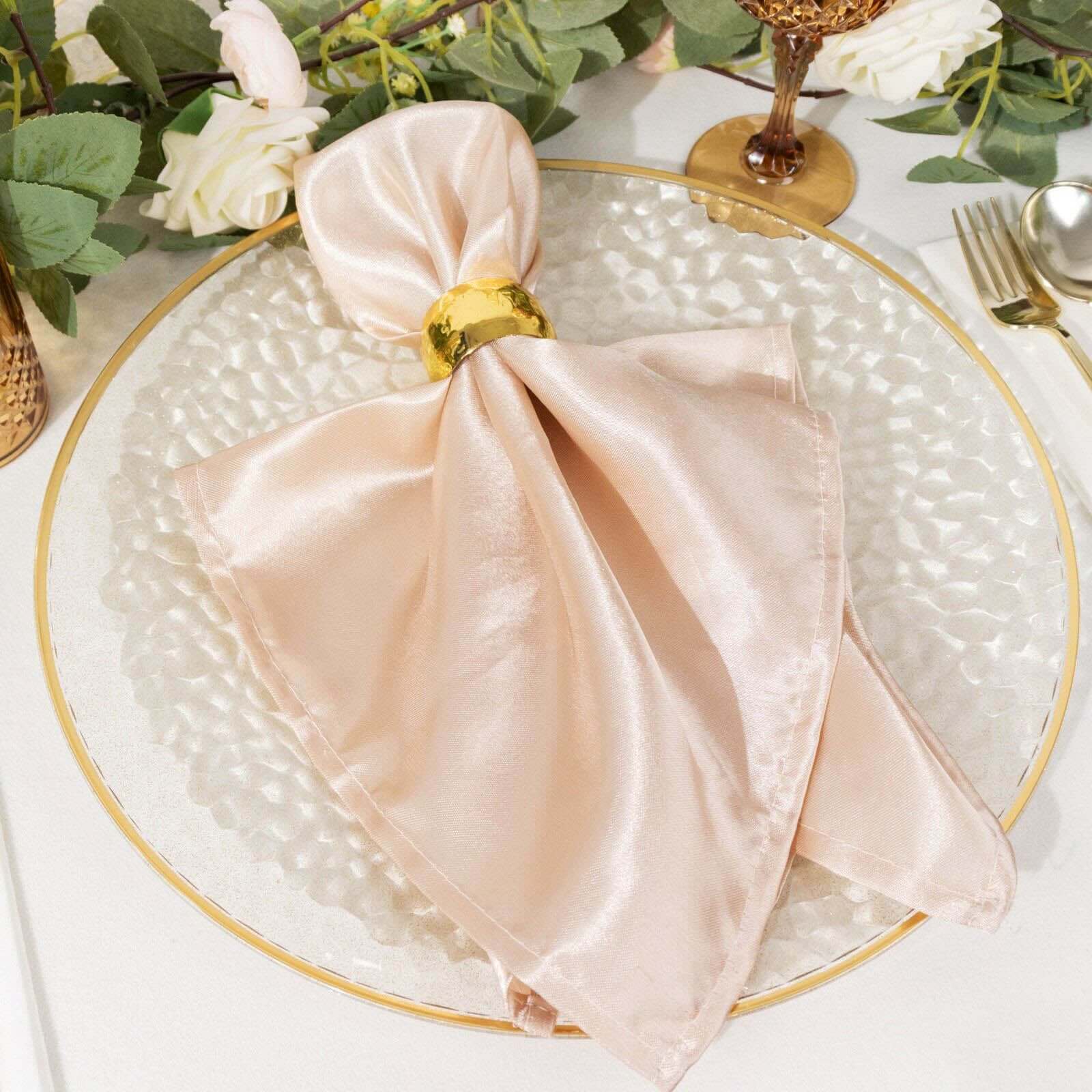 10 - Pack Economy Plastic Round Charger Plates 13" in Clear Hammered Design with Glittered Gold Rim - Decorative Dinner Party Serving Plates - Bell Racket Store