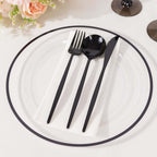 10 - Pack Plastic 10" Round Dinner Plates in Clear with Black Rim - Disposable Party Plates for Classy Banquets & Special Occasions - Bell Racket Store