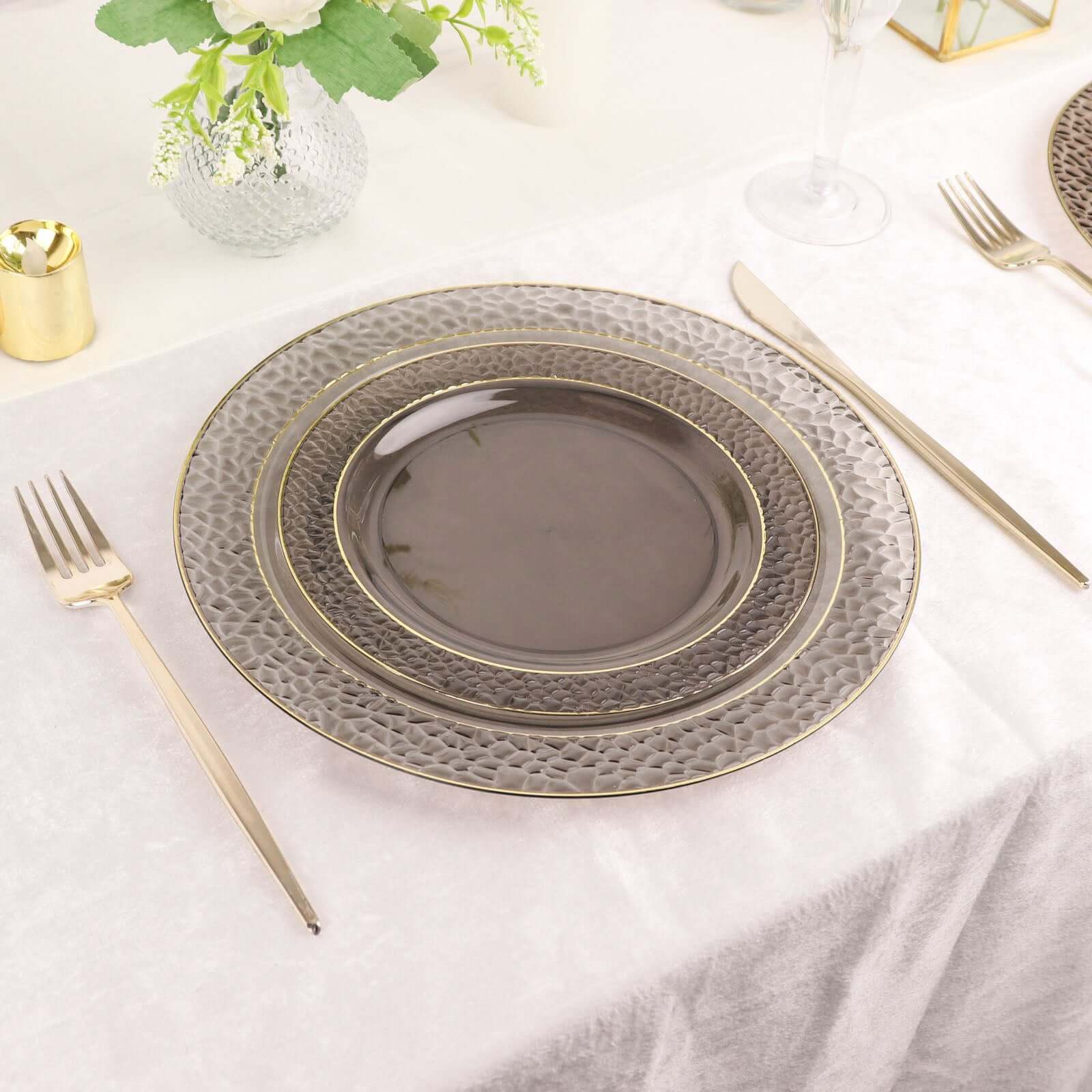 10 - Pack Plastic 10" Round Dinner Plates in Opaque Black Hammered Design with Gold Rim - Disposable Party Plates for Chic Banquets & Special Occasions - Bell Racket Store