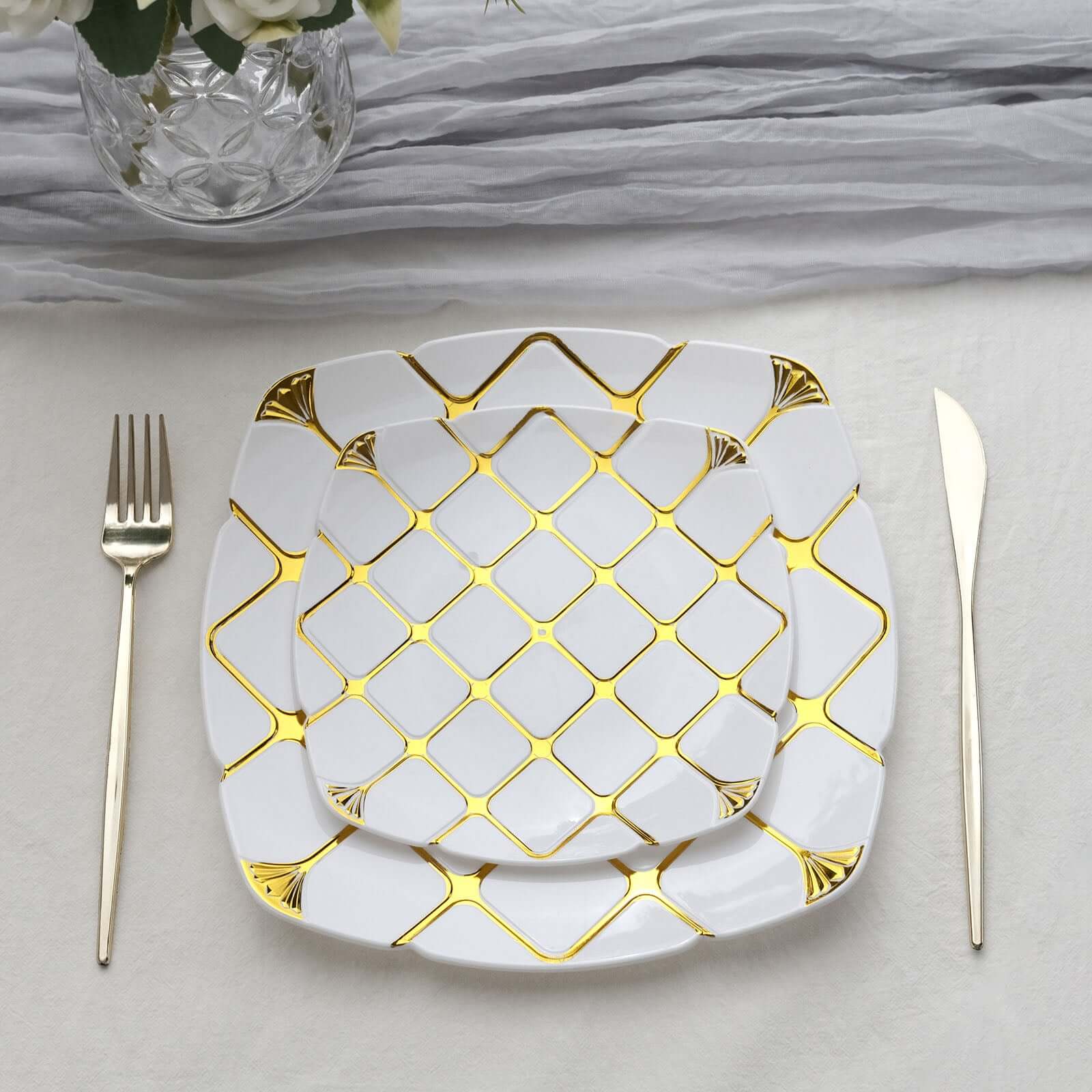 10 - Pack Plastic 10" Square Dinner Plates in White with Gold Diamond Lattice Pattern - Disposable Party Plates for Weddings, Banquets & Special Events - Bell Racket Store