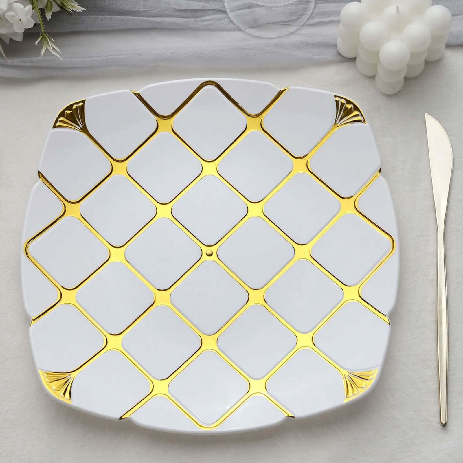10 - Pack Plastic 10" Square Dinner Plates in White with Gold Diamond Lattice Pattern - Disposable Party Plates for Weddings, Banquets & Special Events - Bell Racket Store