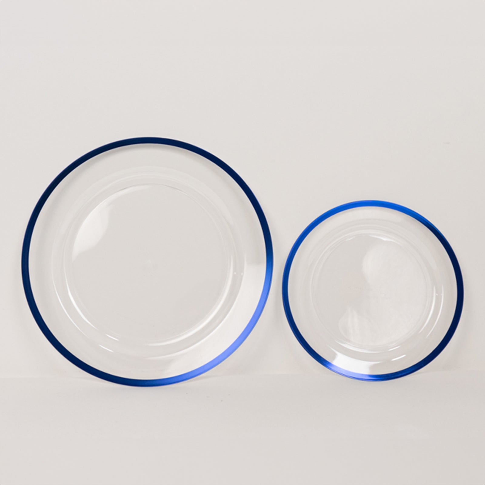 10 - Pack Plastic 7" Round Appetizer Plates in Clear with Blue Rim - Sleek Disposable Salad Plates for Banquets & Special Occasions - Bell Racket Store