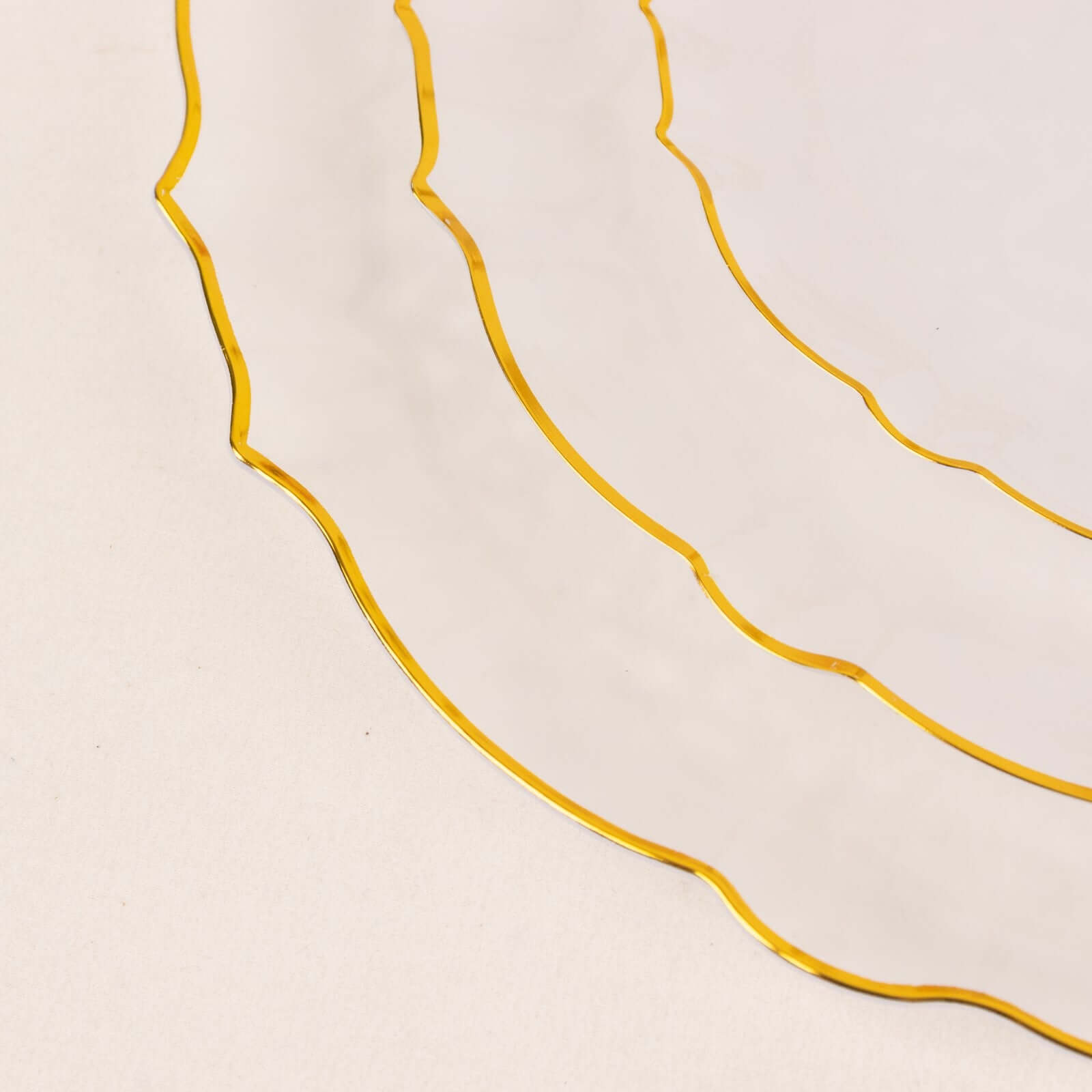 10 - Pack Plastic 7" Round Dessert Appetizer Plates in Clear Sunflower with Gold Scalloped Rim - Disposable Salad Plates for Classy Events & Banquets - Bell Racket Store