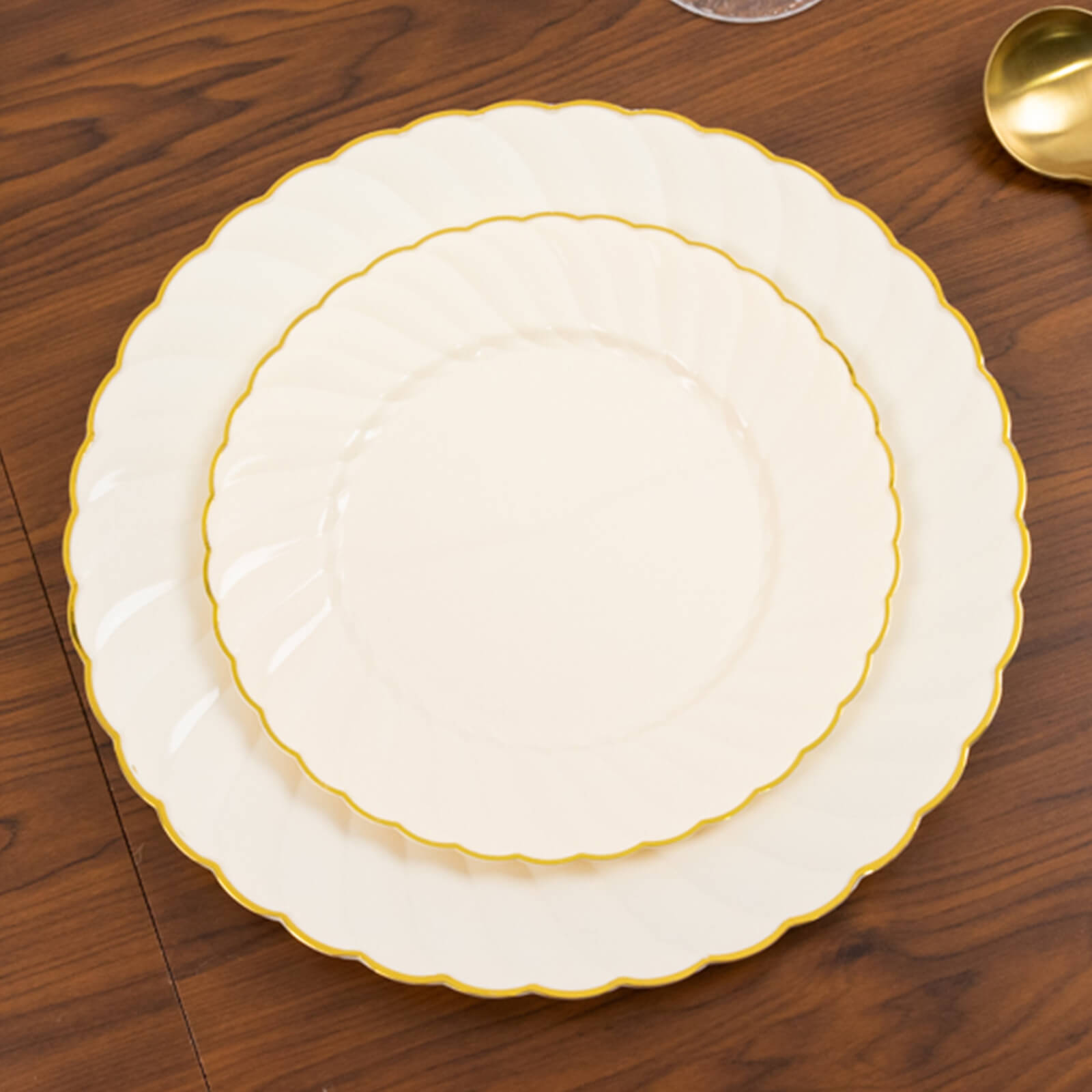 10 - Pack Plastic 7.5" Round Salad Dessert Plates in Ivory with Gold Flair Rim - Disposable Party Plates - Bell Racket Store