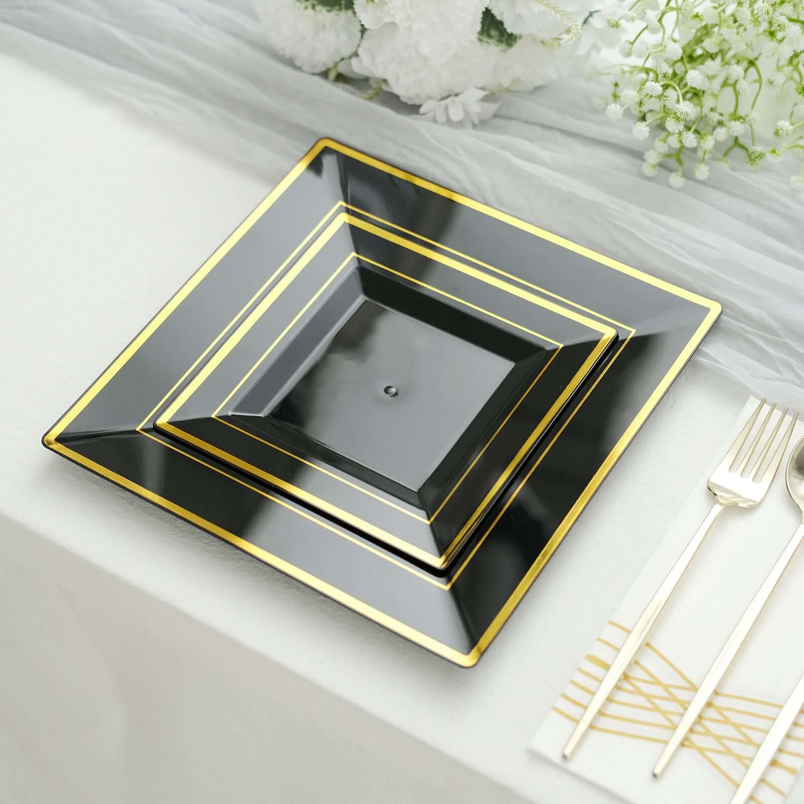 10 - Pack Plastic Dinner Plates Black Square with Gold Trim - Lightweight Disposable Plates for Events 10" - Bell Racket Store