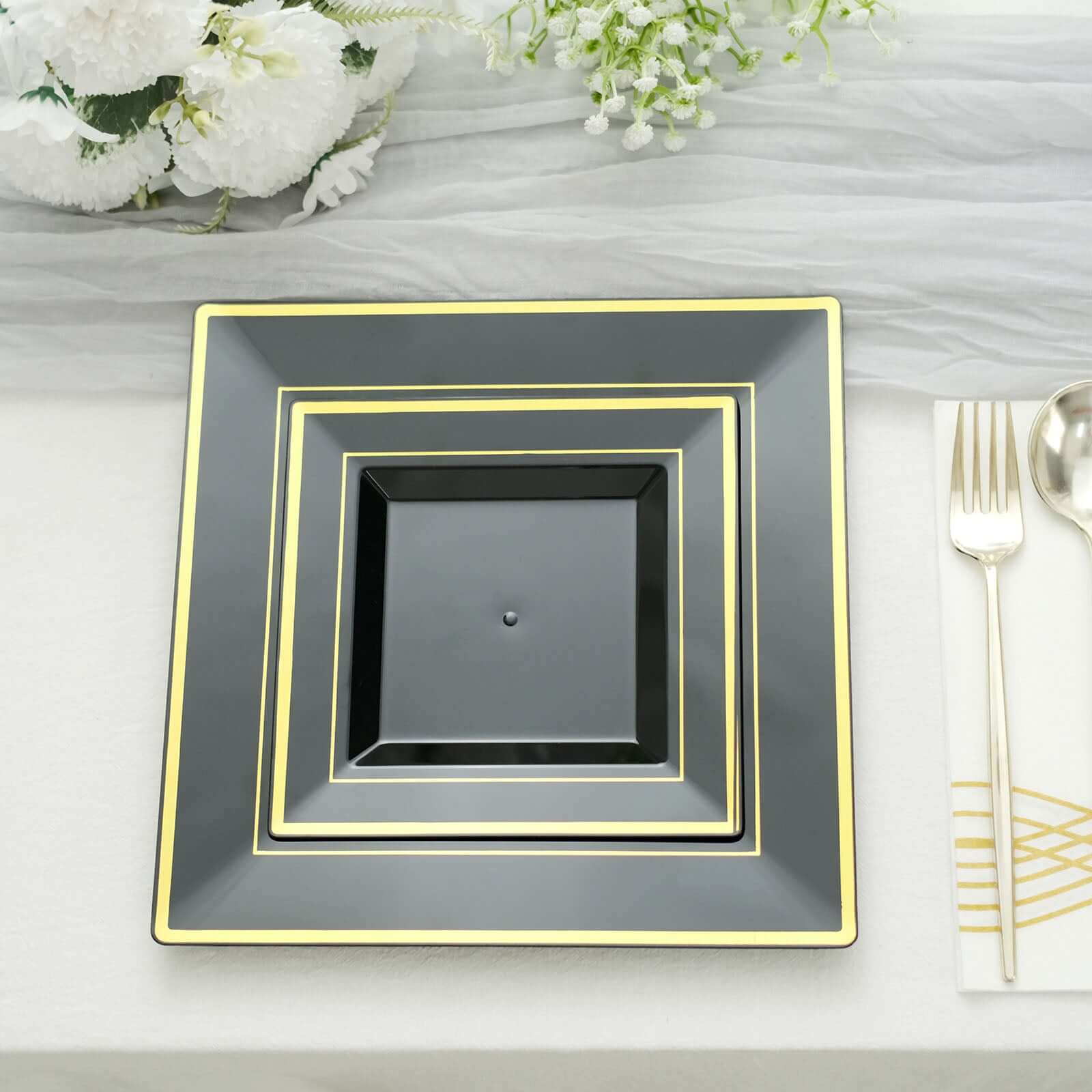 10 - Pack Plastic Dinner Plates Black Square with Gold Trim - Lightweight Disposable Plates for Events 10" - Bell Racket Store