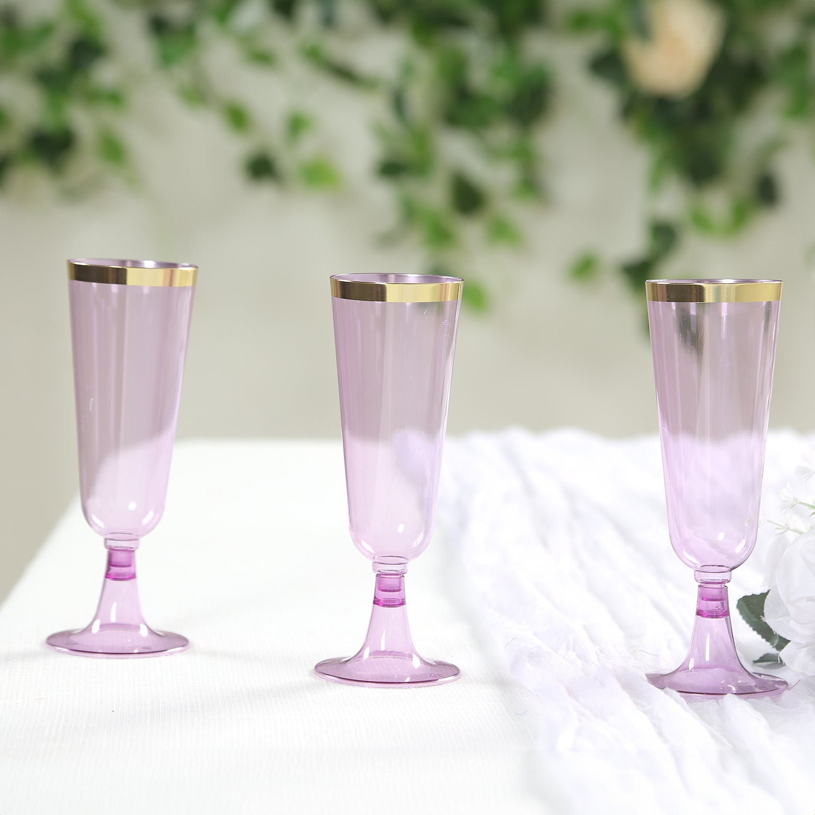 12 - Pack Plastic Champagne Flutes Transparent Purple with Gold Rim - Stylish Disposable Cocktail Glasses for Parties 5oz 6" - Bell Racket Store