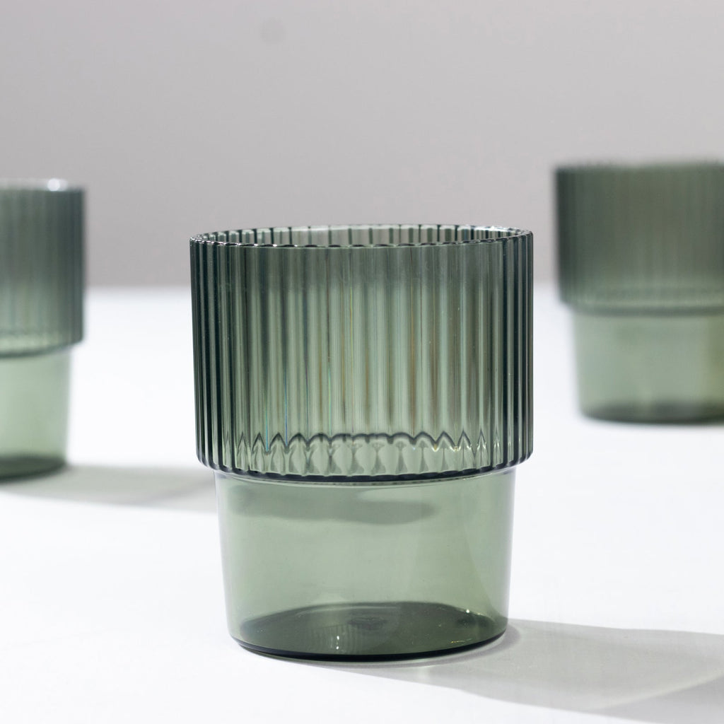 12 - Pack Plastic Short Drinking Glasses Hunter Emerald Green Ribbed Pattern Stackable - Reusable Tumblers 7oz - Bell Racket Store