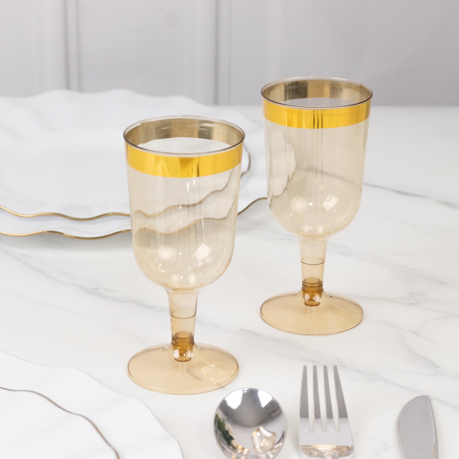 12 Pack Plastic Short Stem Wine Glasses Transparent Gold/Gold Rim - Stylish Disposable Drinkware 6oz - Bell Racket Store