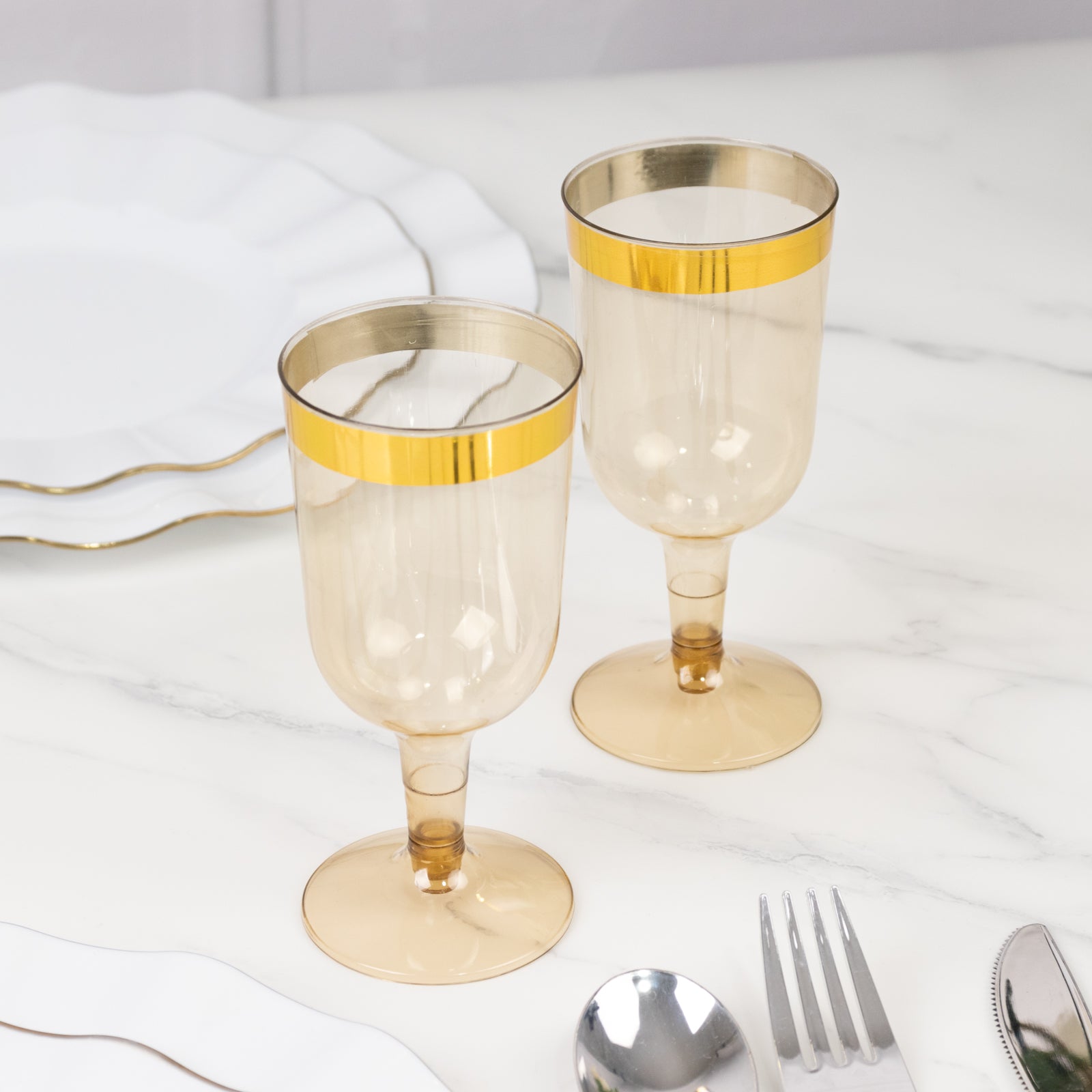12 Pack Plastic Short Stem Wine Glasses Transparent Gold/Gold Rim - Stylish Disposable Drinkware 6oz - Bell Racket Store