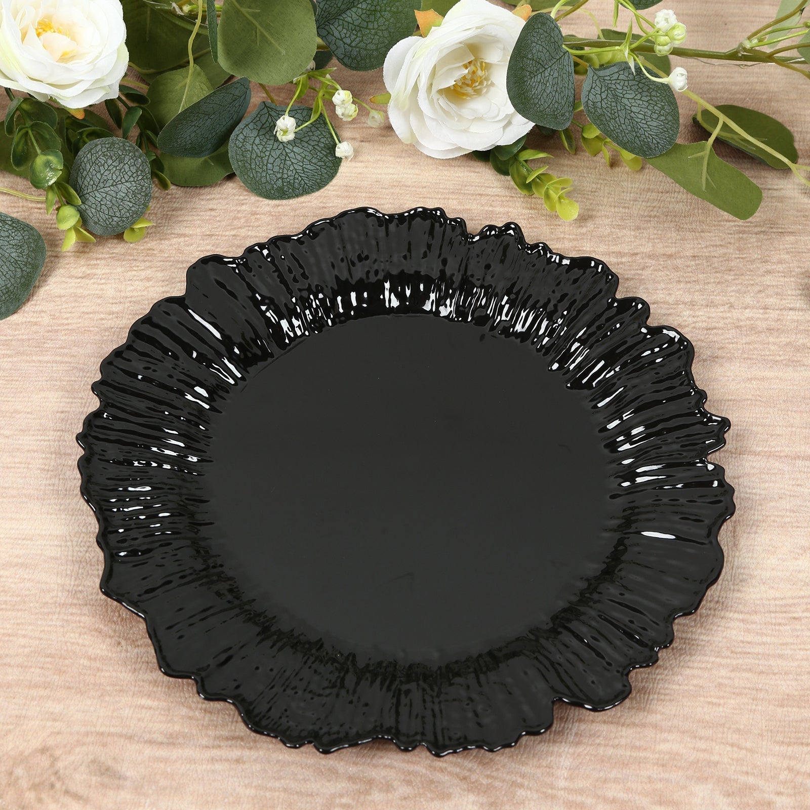 20 - Pack 10" Plastic Dinner Plates â€“ Black Reef Design Party Plates â€“ Elegant Disposable Tableware - Bell Racket Store