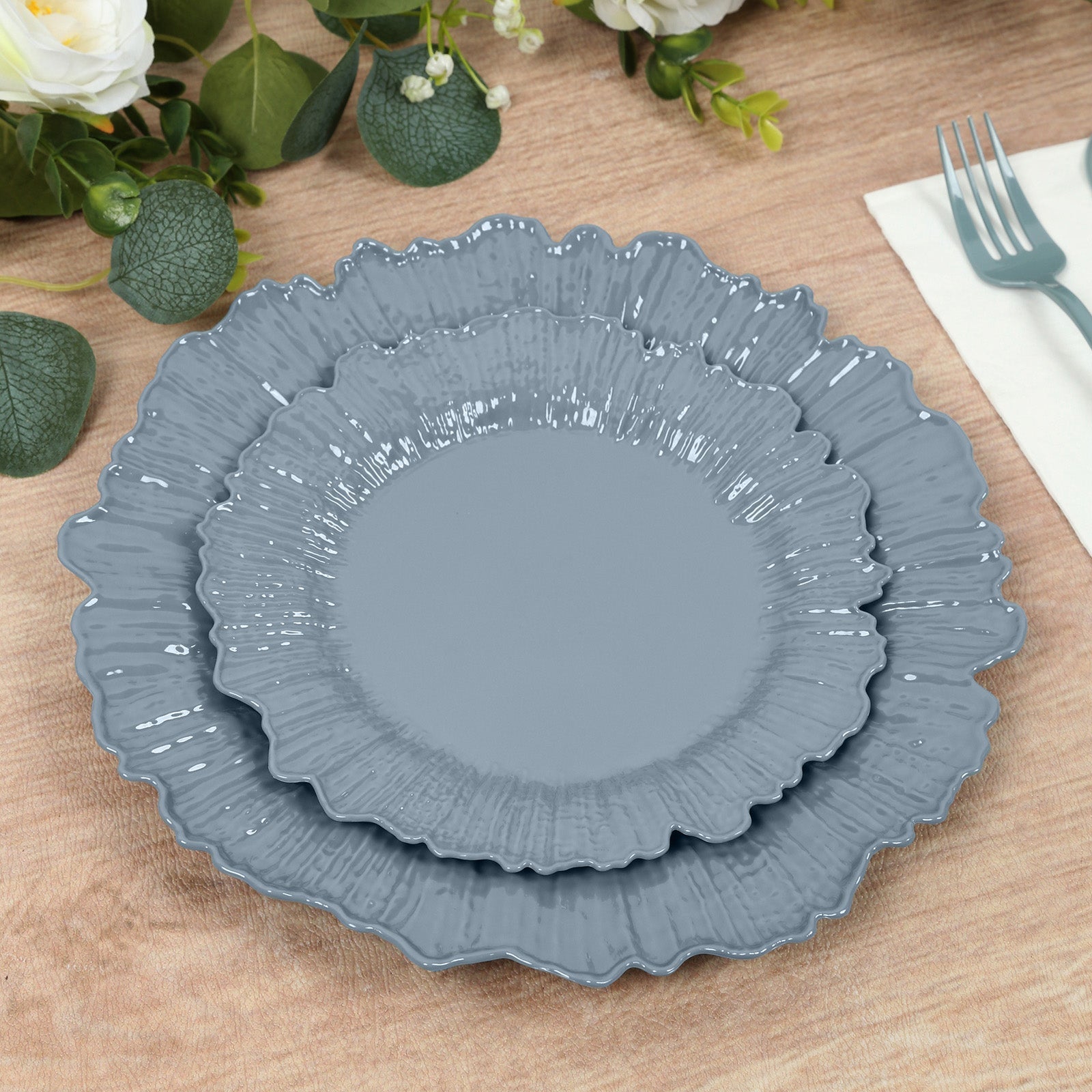 20 - Pack 7" Plastic Dessert Plates â€“ Dusty Blue Reef Design Appetizer Salad Party Plates â€“ Elegant Disposable Tableware - Bell Racket Store