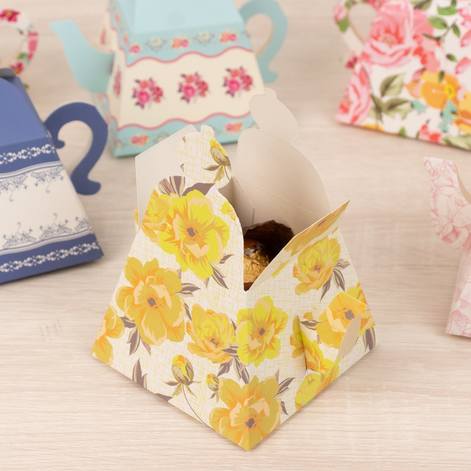 24 Pack Cardboard Favor Boxes in Mixed Vintage Floral Tea Pot Design - Elegant Gift Box for Weddings & Baby Showers - 5"x4" - Bell Racket Store