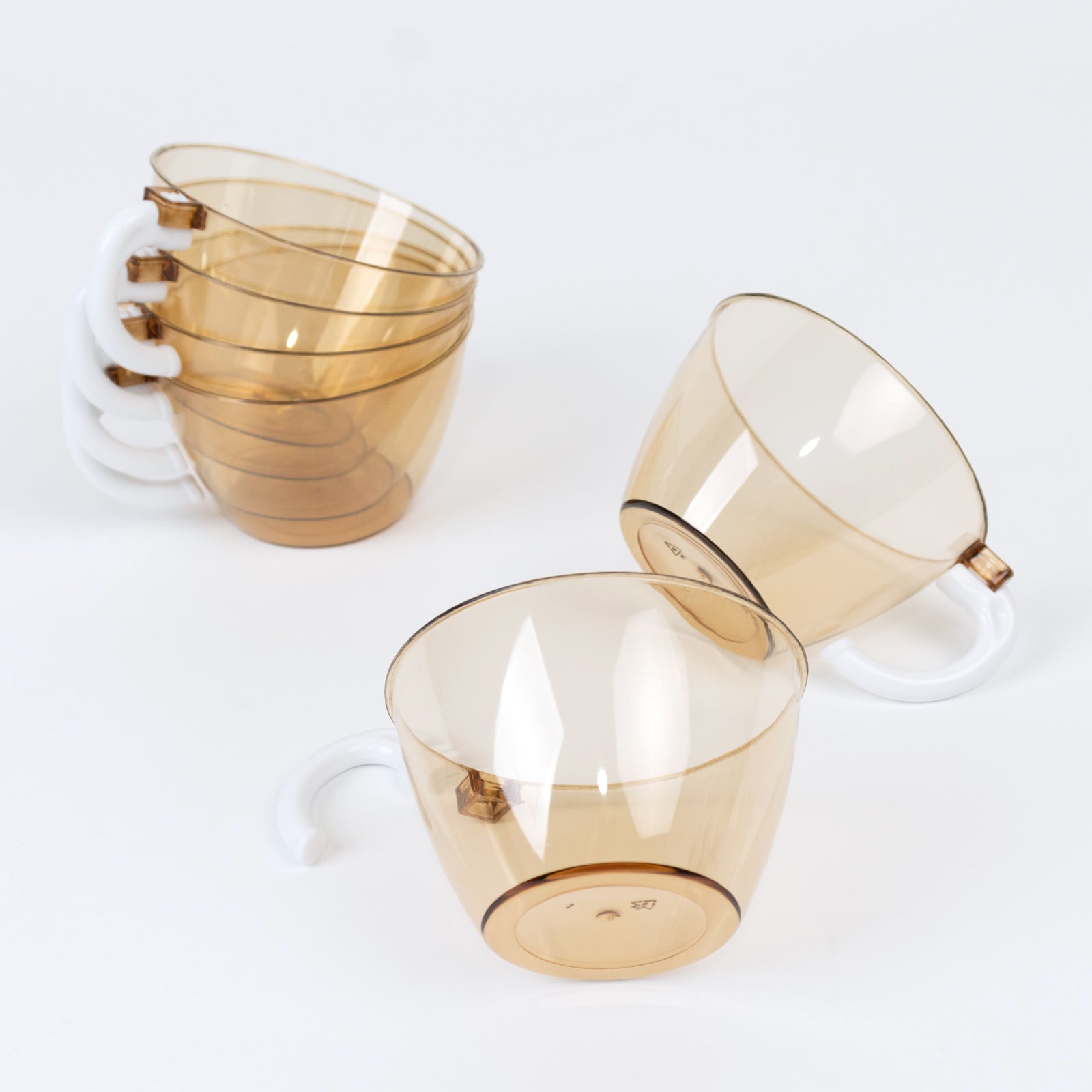 25 - Pack Disposable Plastic Coffee Cups with Handles - 6oz Amber Gold Hard Tea Mugs for Hot Beverages - Bell Racket Store