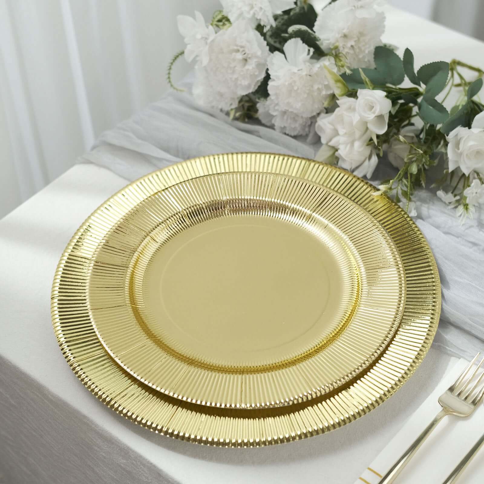 25 - Pack Paper 10" Round Dinner Plates in Metallic Gold Sunray Design - Disposable Heavy Duty 350GSM Party Plates - Bell Racket Store