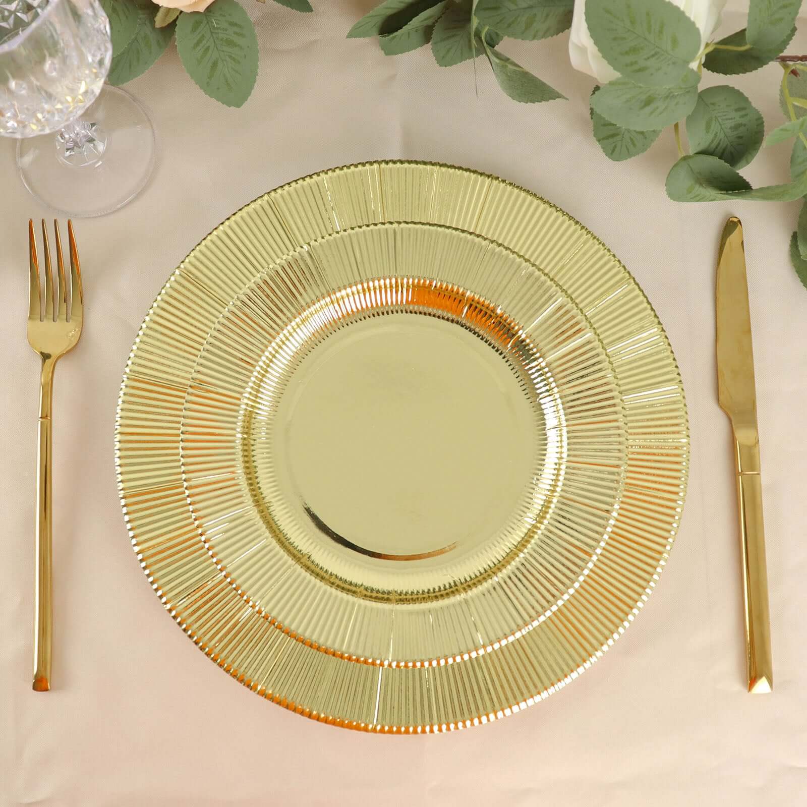 25 - Pack Paper 10" Round Dinner Plates in Metallic Gold Sunray Design - Disposable Heavy Duty 350GSM Party Plates - Bell Racket Store