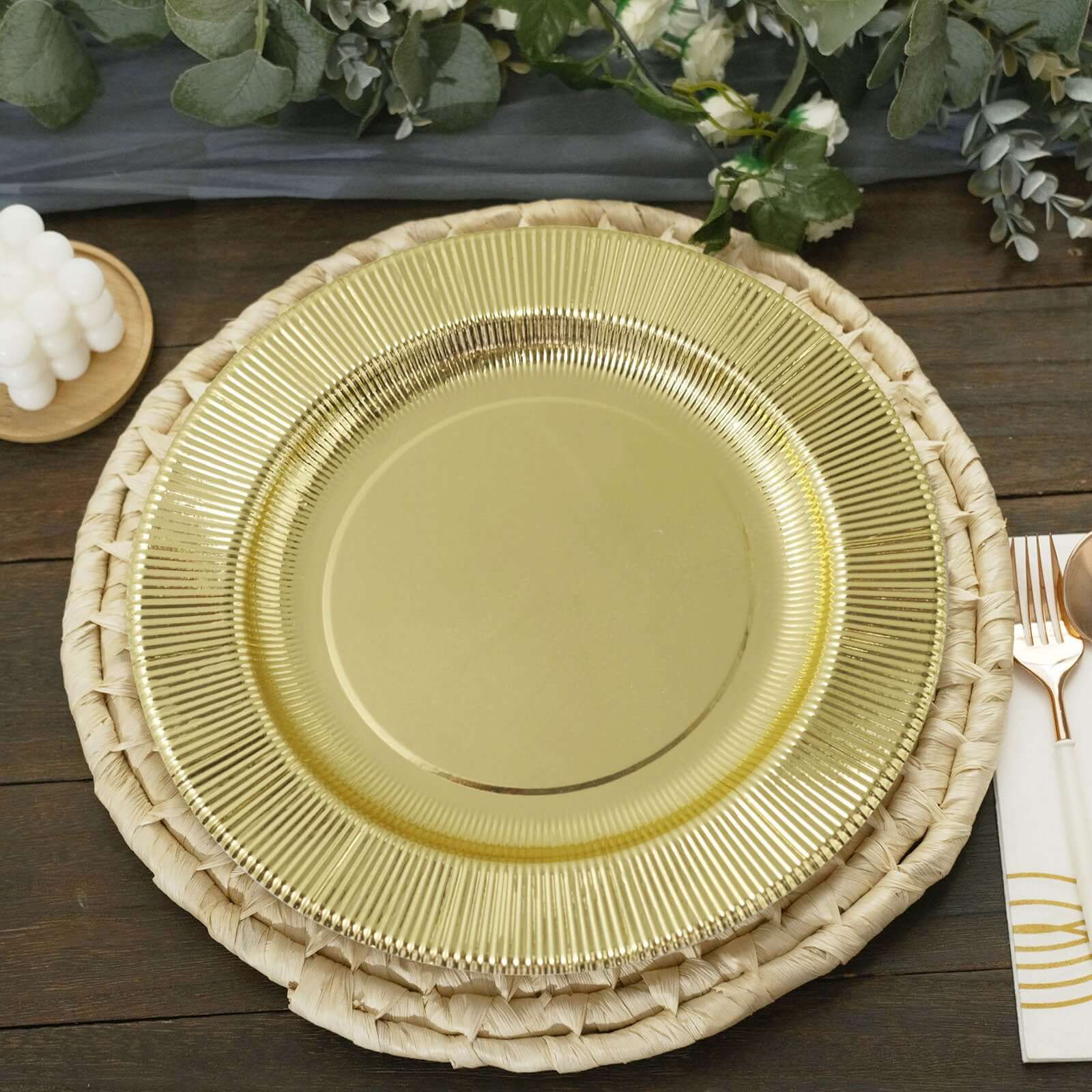25 - Pack Paper 10" Round Dinner Plates in Metallic Gold Sunray Design - Disposable Heavy Duty 350GSM Party Plates - Bell Racket Store