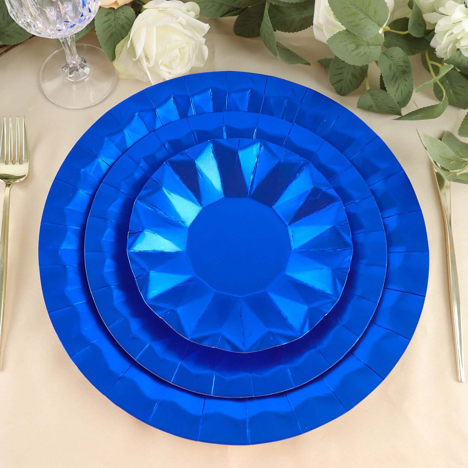 25 - Pack Paper 12" Round Charger Plates in Royal Blue with Geometric Prism Design - Disposable 400GSM Serving Trays - Bell Racket Store