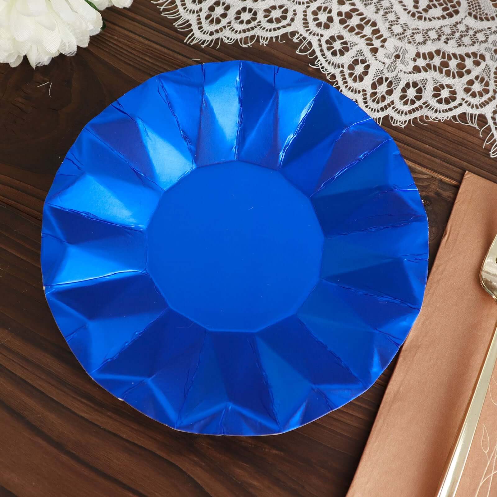 25 - Pack Paper 7" Round Dessert Plates in Royal Blue with Geometric Prism Rim - Disposable 400GSM Appetizer Salad Plates - Bell Racket Store