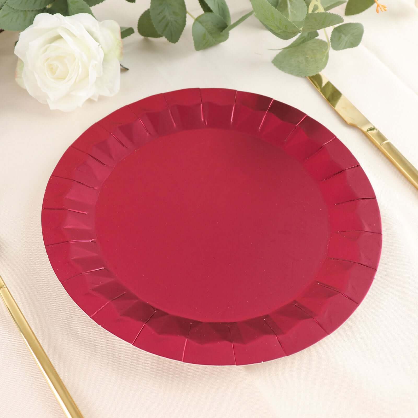 25 - Pack Paper 9" Round Dinner Plates in Burgundy with Geometric Prism Rim - Disposable 400GSM Party Plates - Bell Racket Store