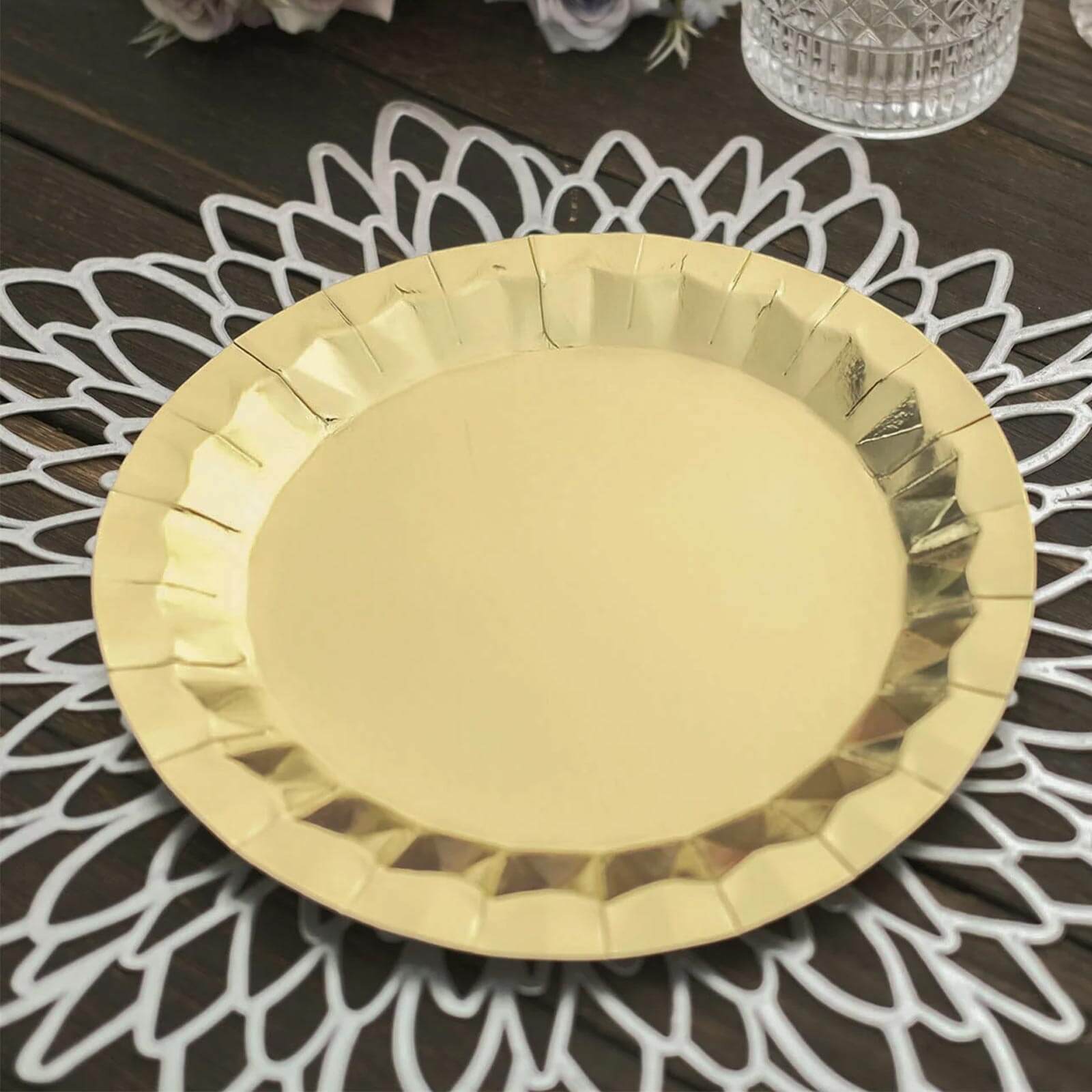 25 - Pack Paper 9" Round Dinner Plates in Metallic Gold with Geometric Prism Rim - Disposable 400GSM Party Plates for Banquets & Celebrations - Bell Racket Store