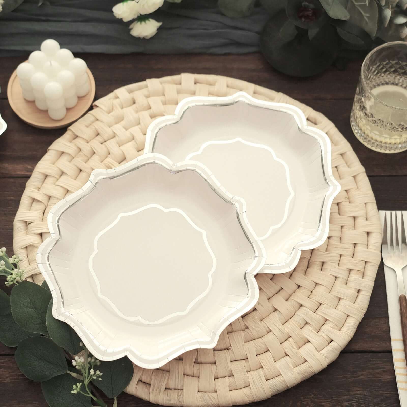 25 - Pack Paper Dessert Plates in White with Silver Scallop Rim - Disposable 300GSM Appetizer Salad Plates 8" - Bell Racket Store