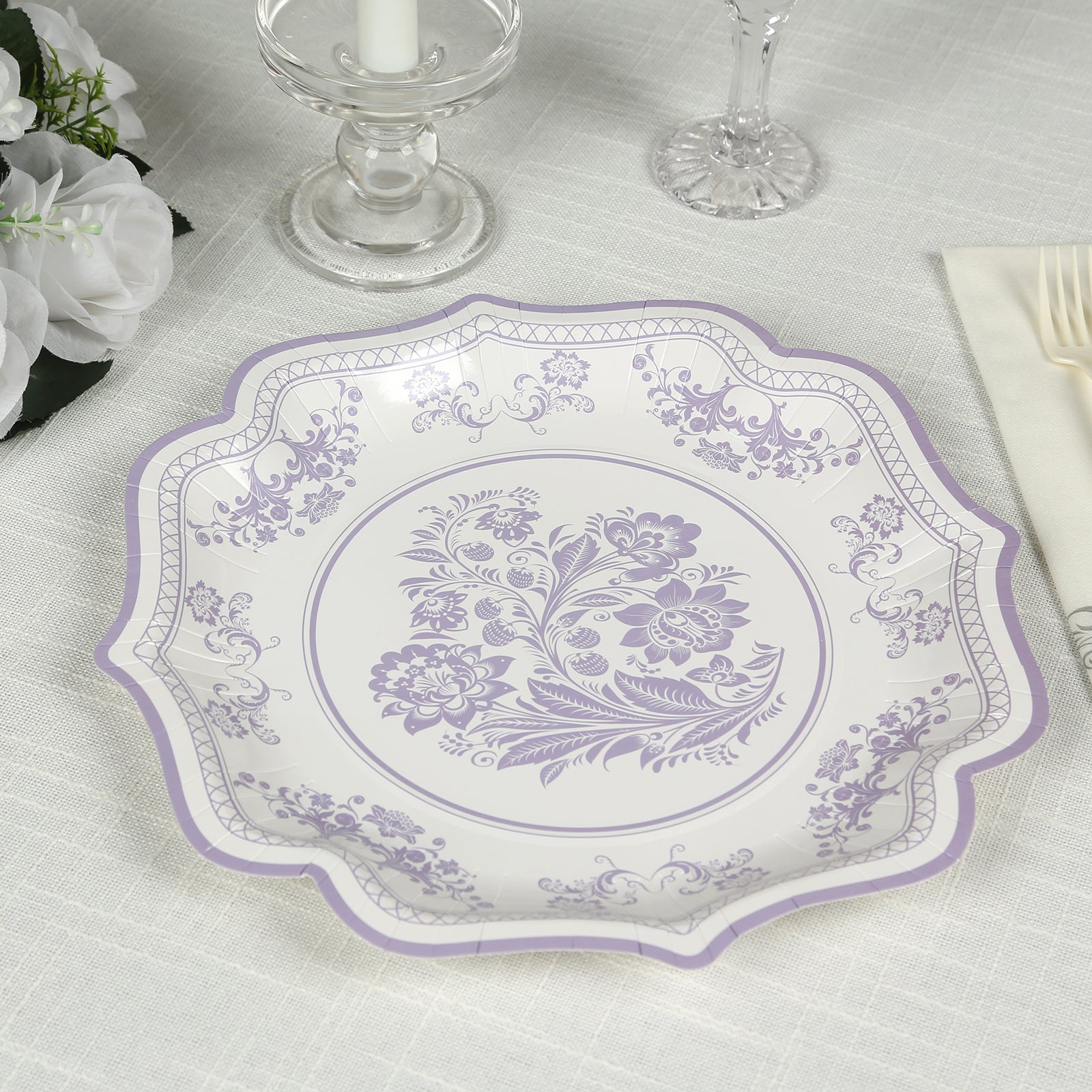 25 - Pack Paper Dinner Plates in White Lavender Lilac Damask Floral Print & Scallop Rim - Stylish Disposable 300GSM Floral Party Plates 10" - Bell Racket Store