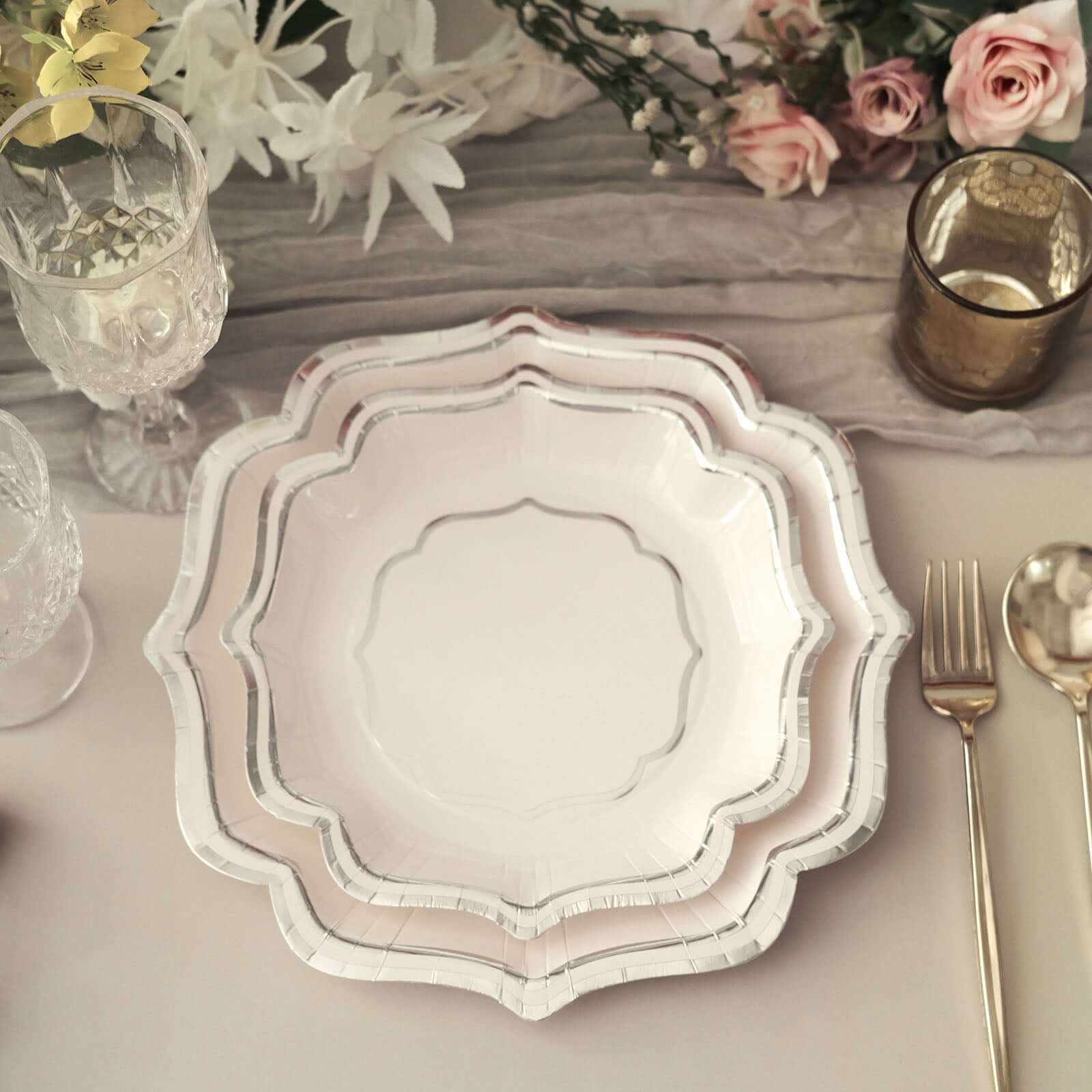 25 - Pack Paper Dinner Plates in White with Silver Scallop Rim - Disposable 300GSM Party Plates 10" - Bell Racket Store