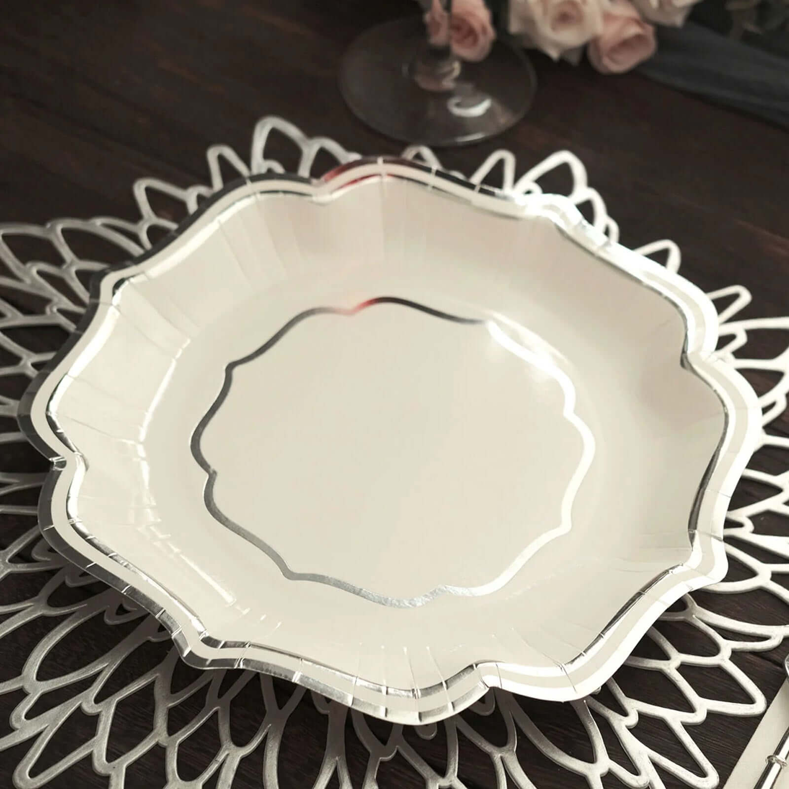 25 - Pack Paper Dinner Plates in White with Silver Scallop Rim - Disposable 300GSM Party Plates 10" - Bell Racket Store