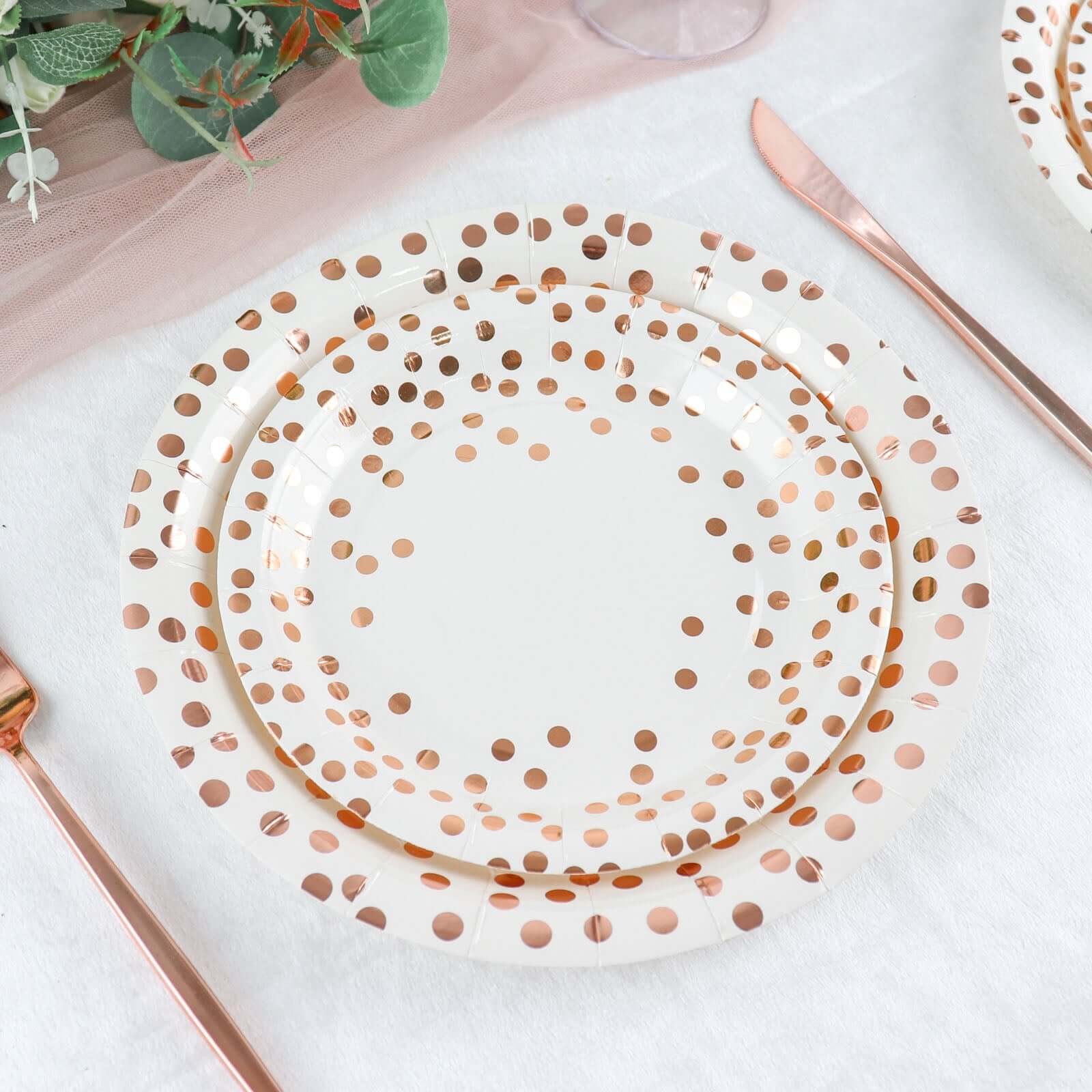 25 - Pack Paper Round Dinner Plates 9" White with Metallic Rose Gold Polka Dots - Disposable 300GSM Party Plates for Banquets & Celebrations - Bell Racket Store