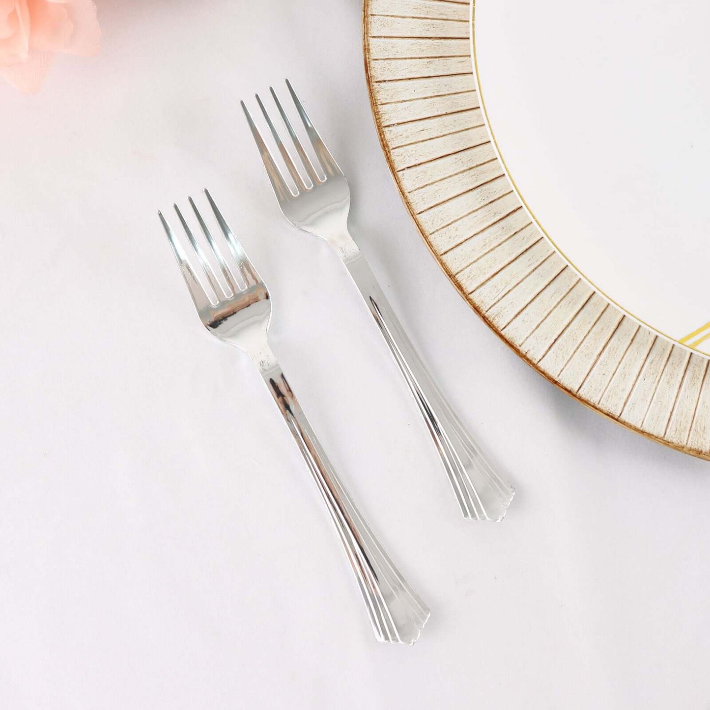 25 - Pack Plastic Forks Silver Heavy Duty with Fluted Handles - Durable Disposable Tableware 7" - NestOCart