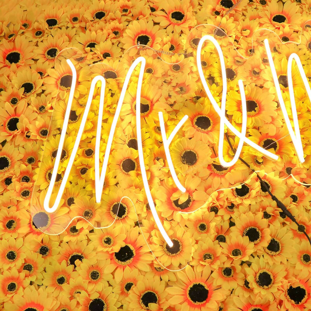 33" Mr and Mrs Neon Light Sign, LED Reusable Wall DÃ©cor Lights With 5ft Hanging Chain - Bell Racket Store