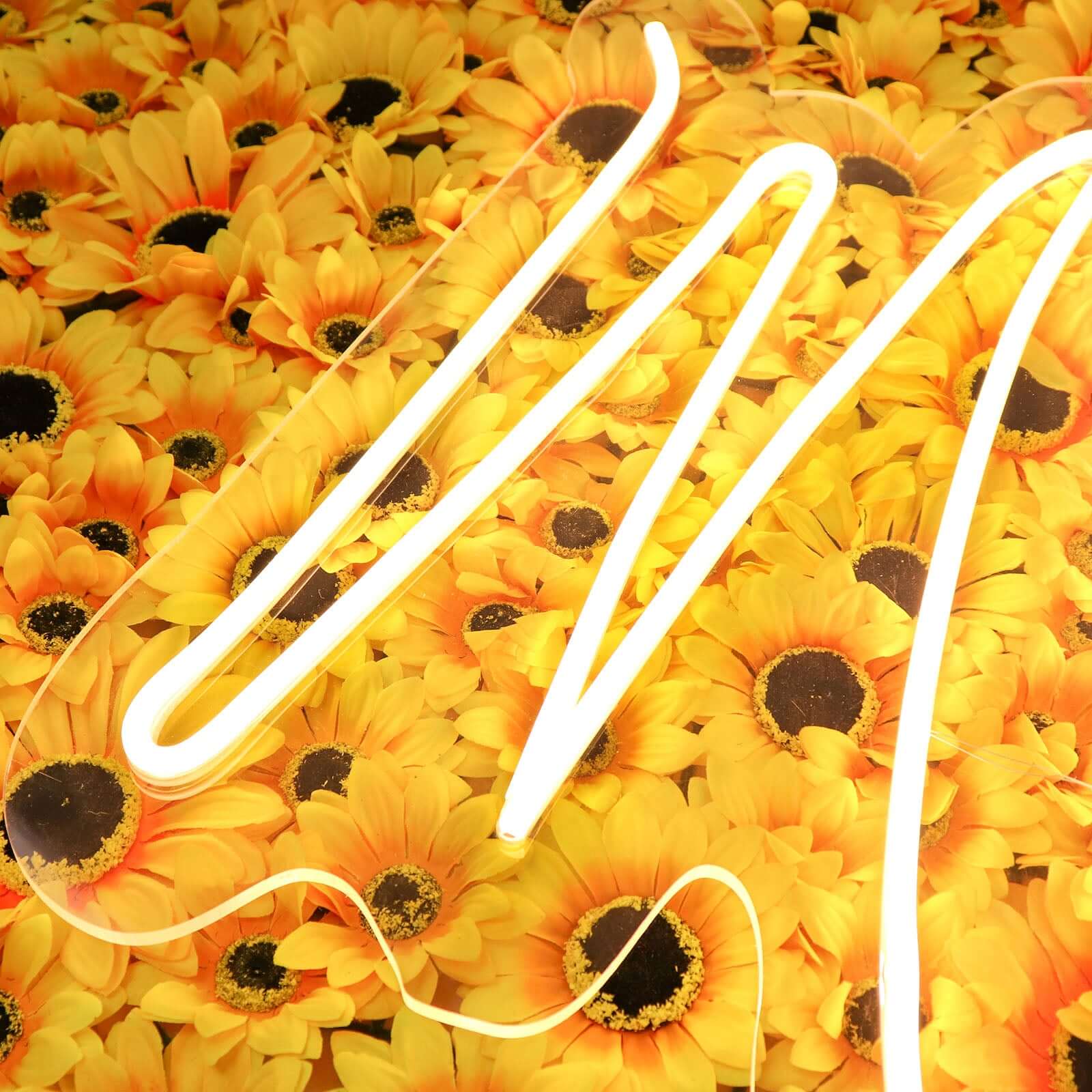 33" Mr and Mrs Neon Light Sign, LED Reusable Wall DÃ©cor Lights With 5ft Hanging Chain - Bell Racket Store