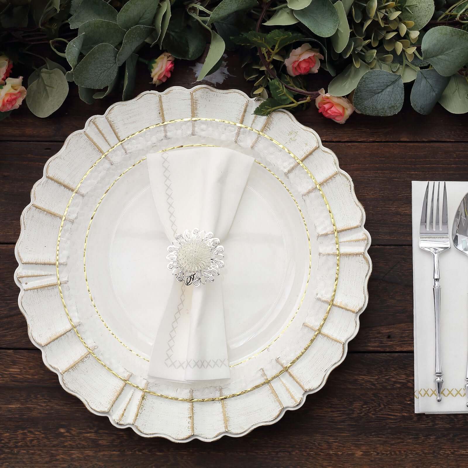 4 Pack 2" Elegant Silver Metal Floral Serviette Napkin Rings, Daisy Flower Buckle Napkin Holders - Bell Racket Store