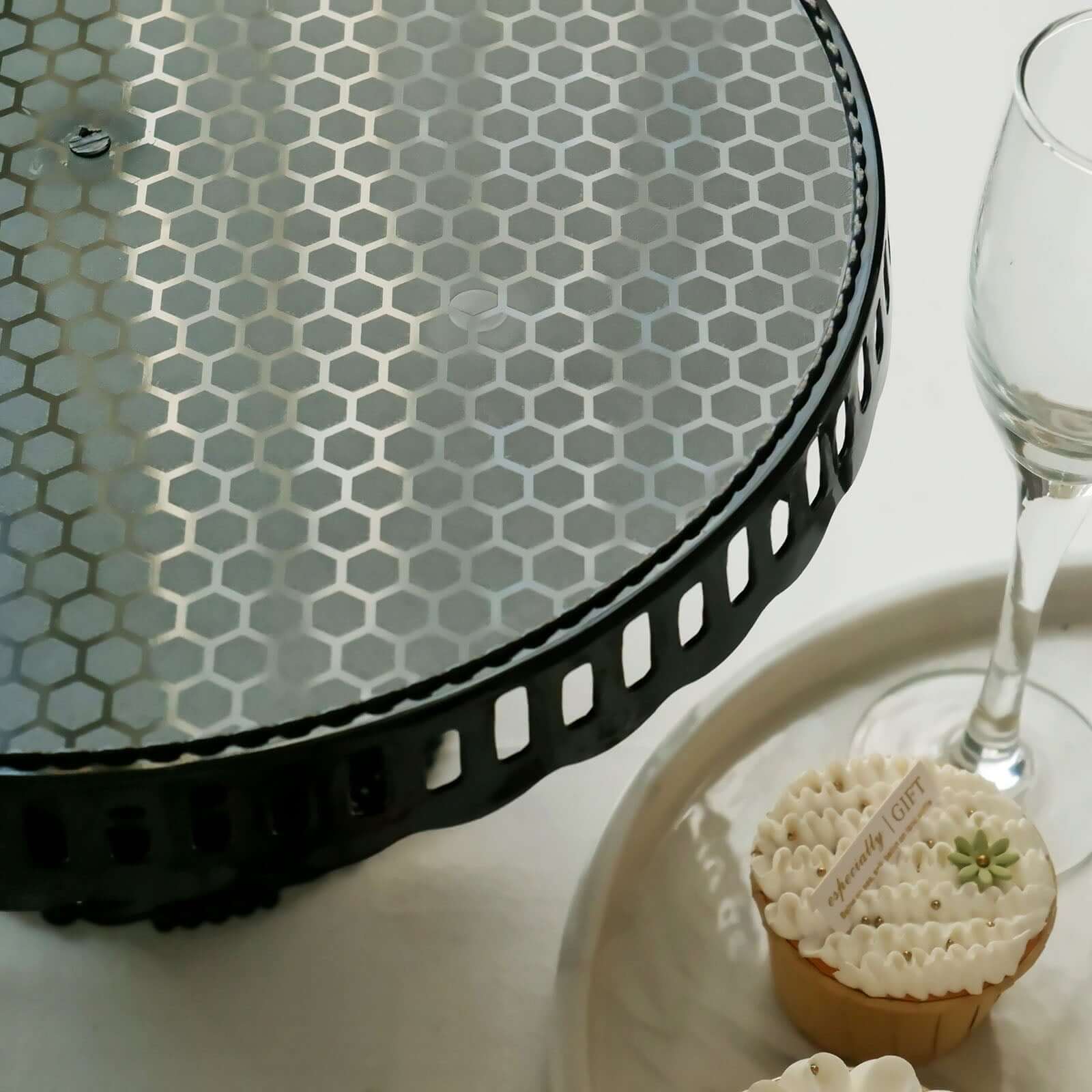 4 - Pack Plastic Round Pedestal Cake Stands Black for Dessert Presentation 13" - Bell Racket Store