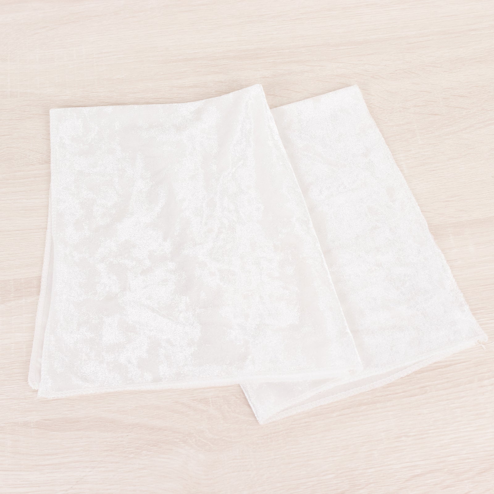 5 Pack Premium Crushed Velvet 20"x20" Napkins White - Rich & Textured Finish Dinner Napkins for Classy Events - Bell Racket Store