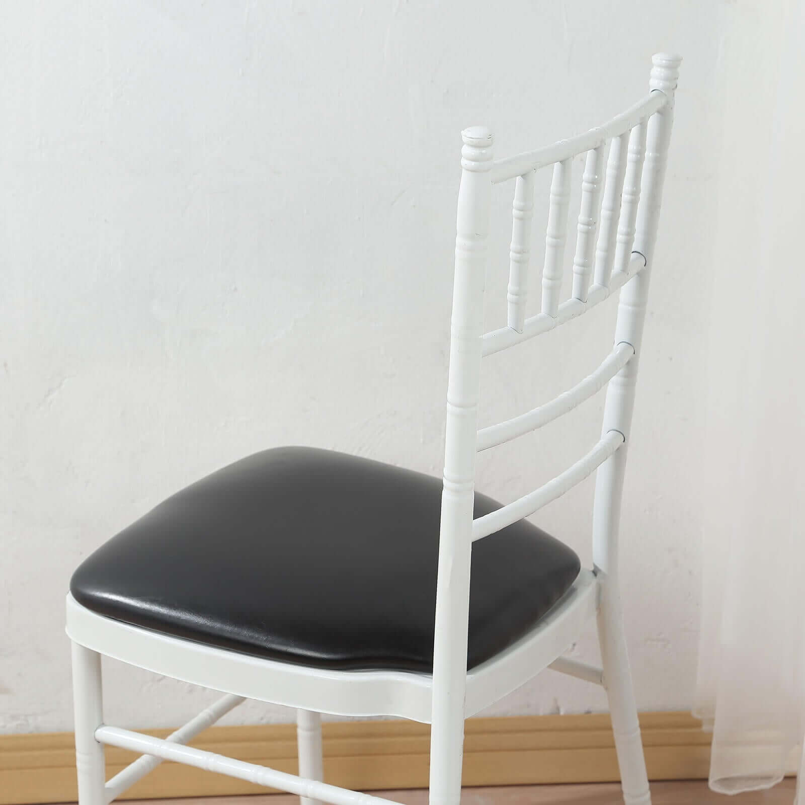 5 Pack PU Leather 1.5" Thick Seat Pads with Wood Backing for Chiavari Chairs Black - Memory Foam Tie - Less Non - Slip Design 16" - Bell Racket Store