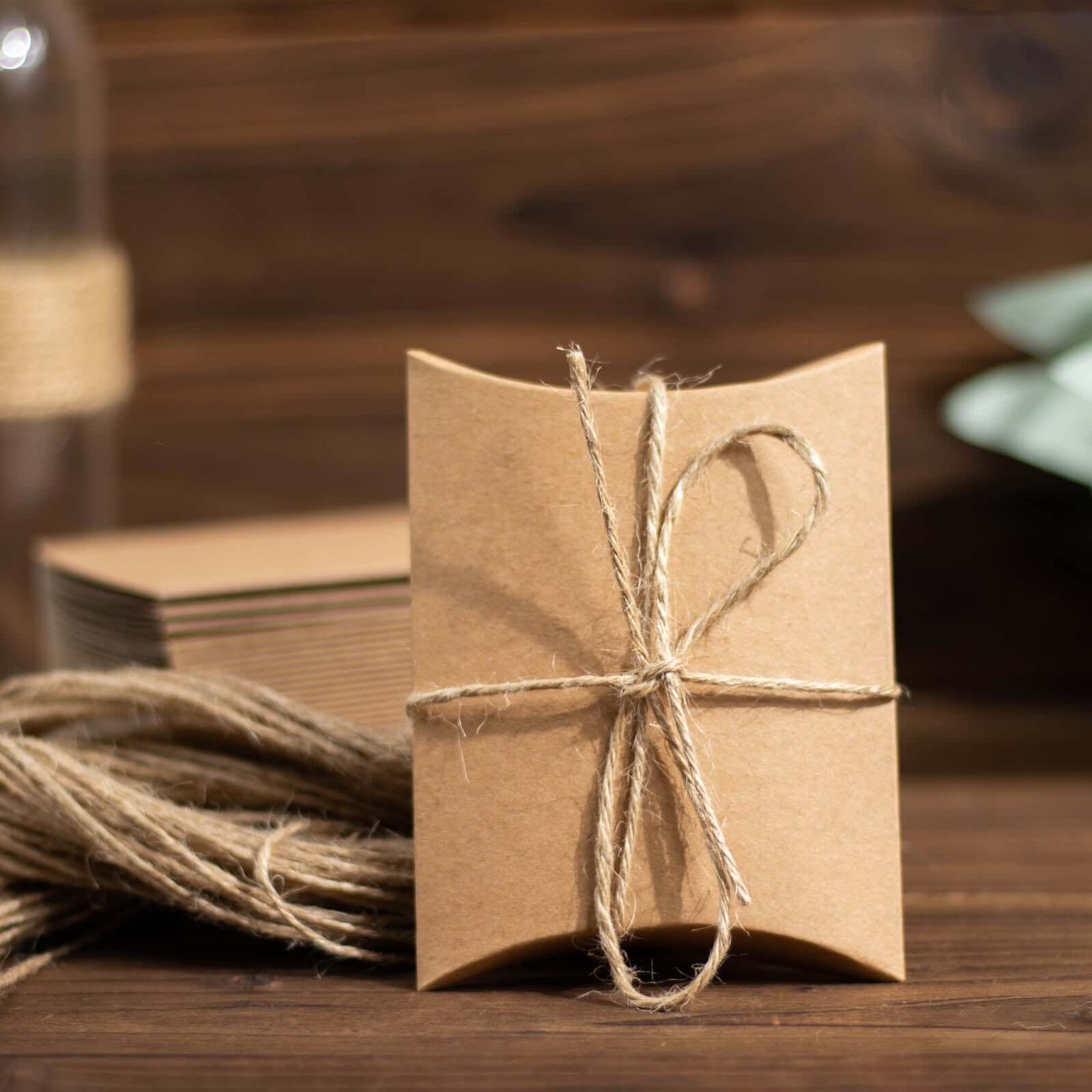 50 Pack 4.5"x3.5" Natural Brown Paper Wedding Favor Pillow Boxes with Burlap Twine, Party Gift Boxes - Bell Racket Store