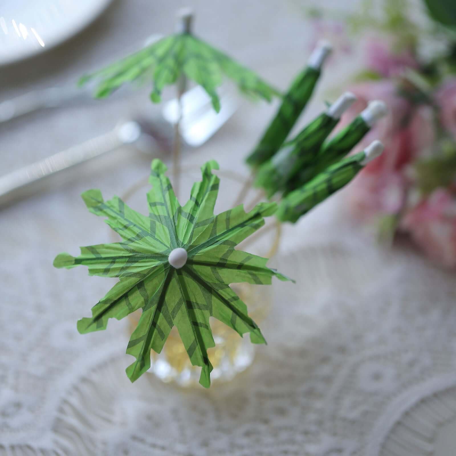 50 - Pack Bamboo Cocktail Picks Tropical Leaf Parasol Design Green - Eco Friendly Disposable Drink Stick 6" - Bell Racket Store