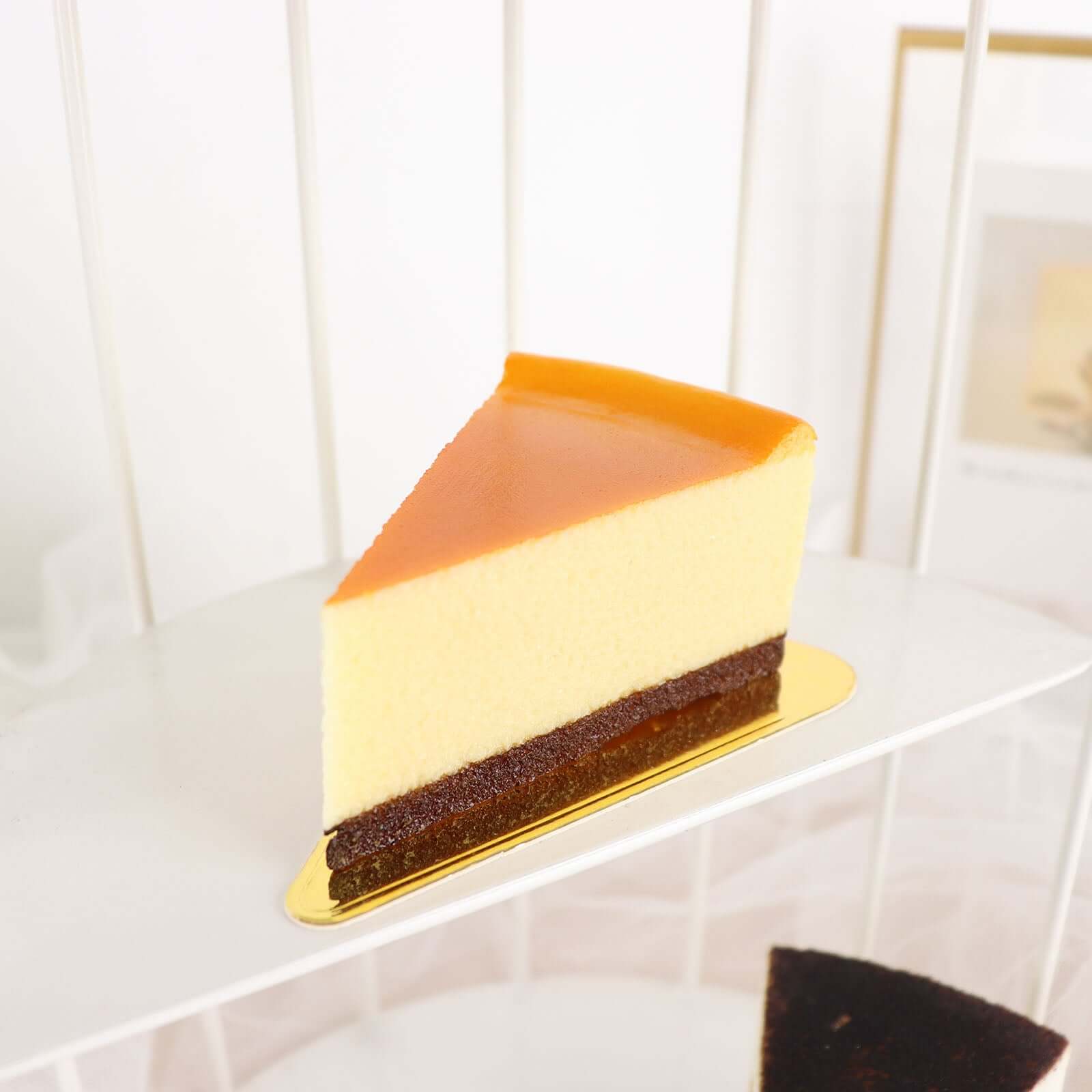 50 - Pack Triangle Cake Boards in Gold Cardboard - Grease Proof Mini Paper Trays for Pastries Cupcakes & Dessert Slices 2.8"x 4.5" - Bell Racket Store