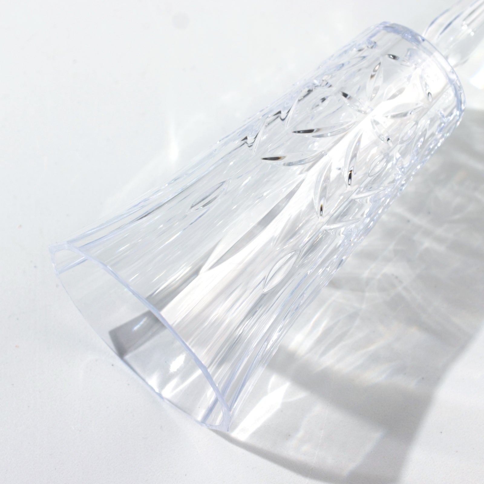 6 Pack 6oz Shatterproof Plastic Champagne Flutes with Embossed Leaf Pattern, Clear Reusable Cocktail Wine Glasses - 8.5" - Bell Racket Store