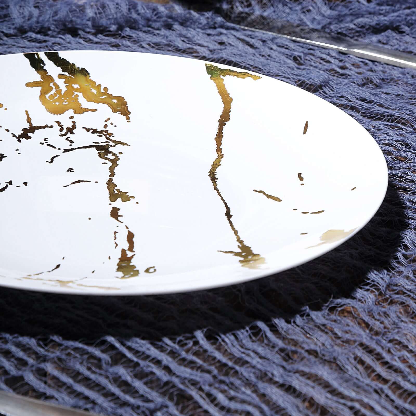 10-Pack Plastic 8" Round Dessert Plates in White with Gold Marble Print - Disposable Appetizer/Salad Plates for Chic Banquets & Special Occasions