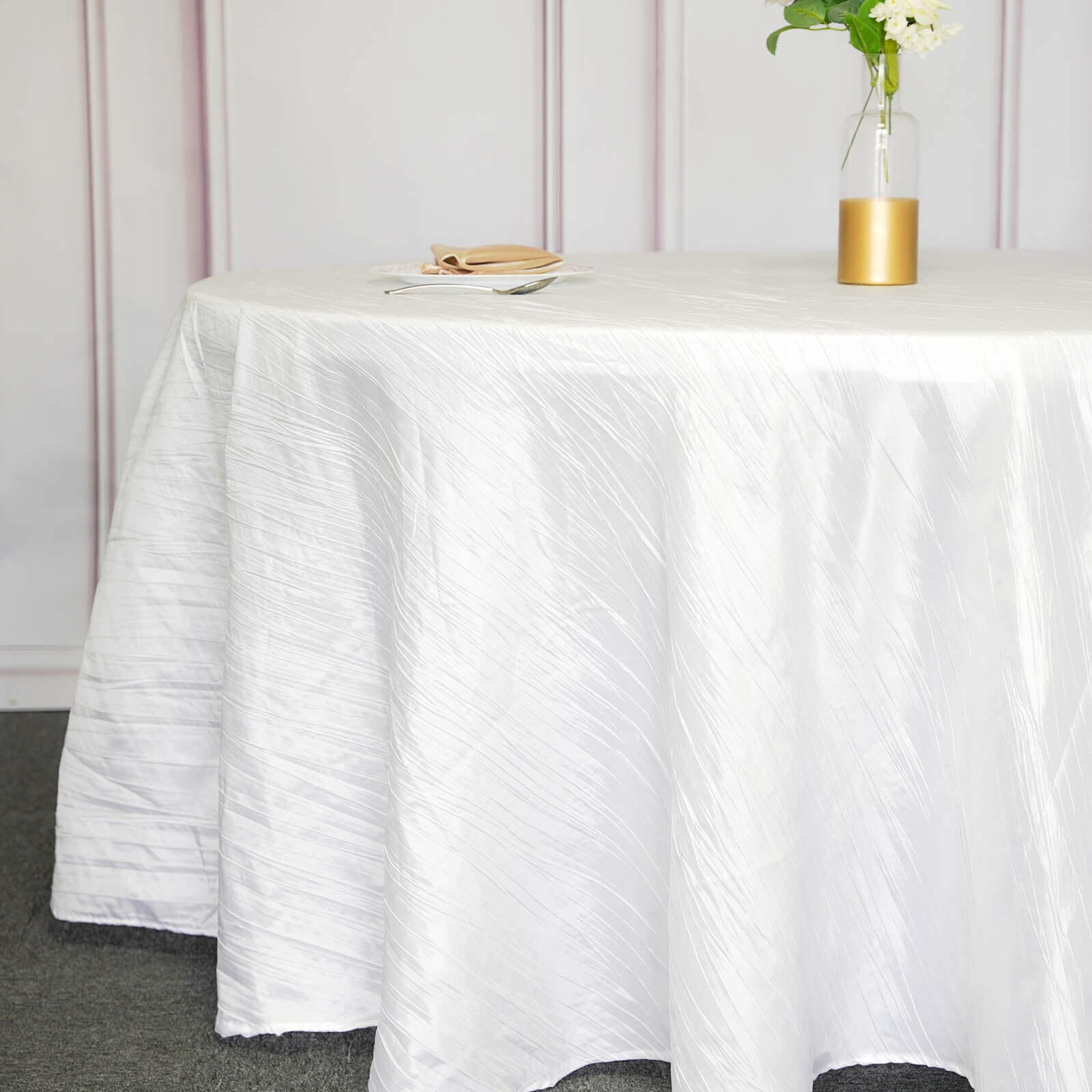 Taffeta 120" Round Tablecloth White - Seamless Accordion Crinkle Design for Stylish Occasions