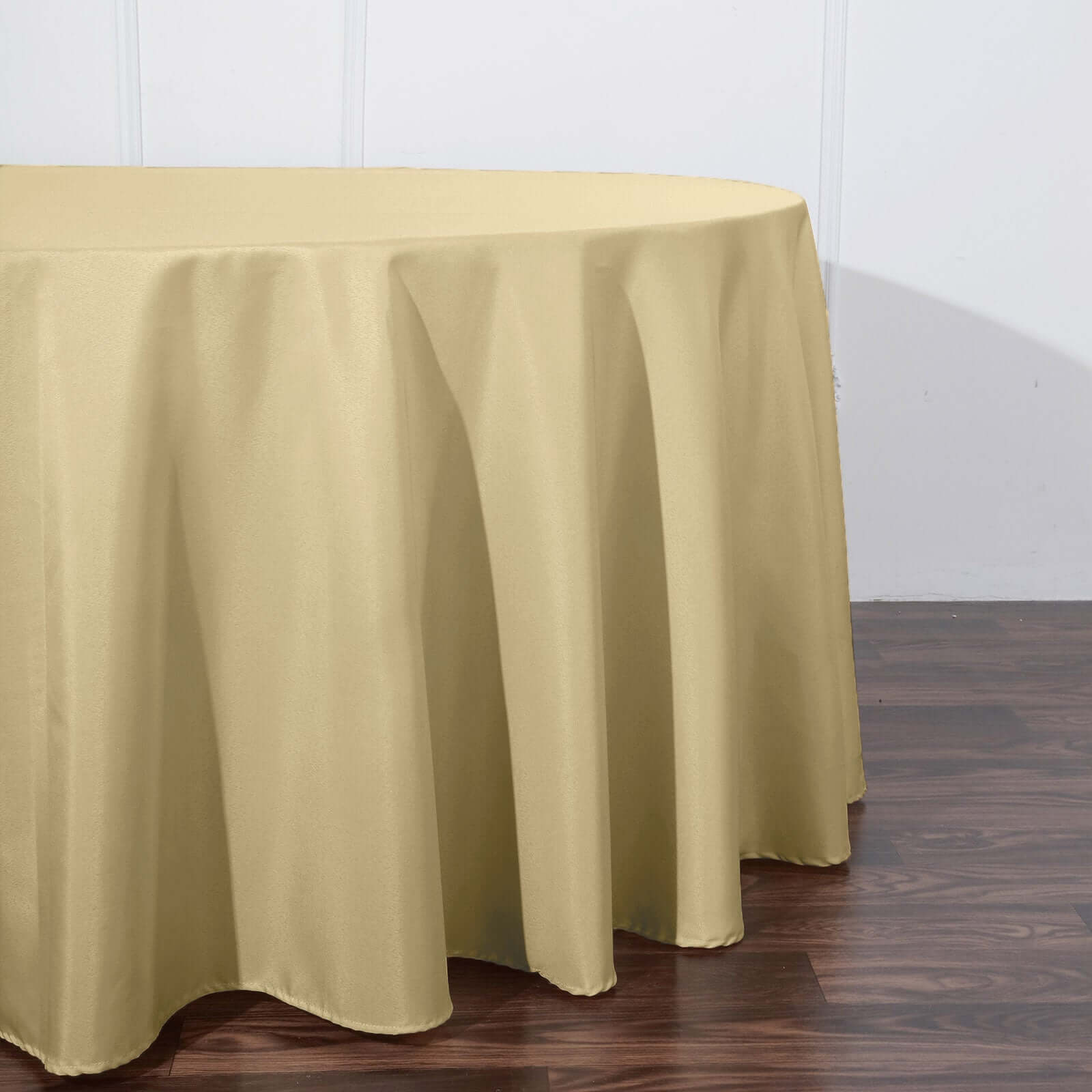 Polyester 120" Round Tablecloth Champagne - Seamless Wrinkle-Resistant Table Cover