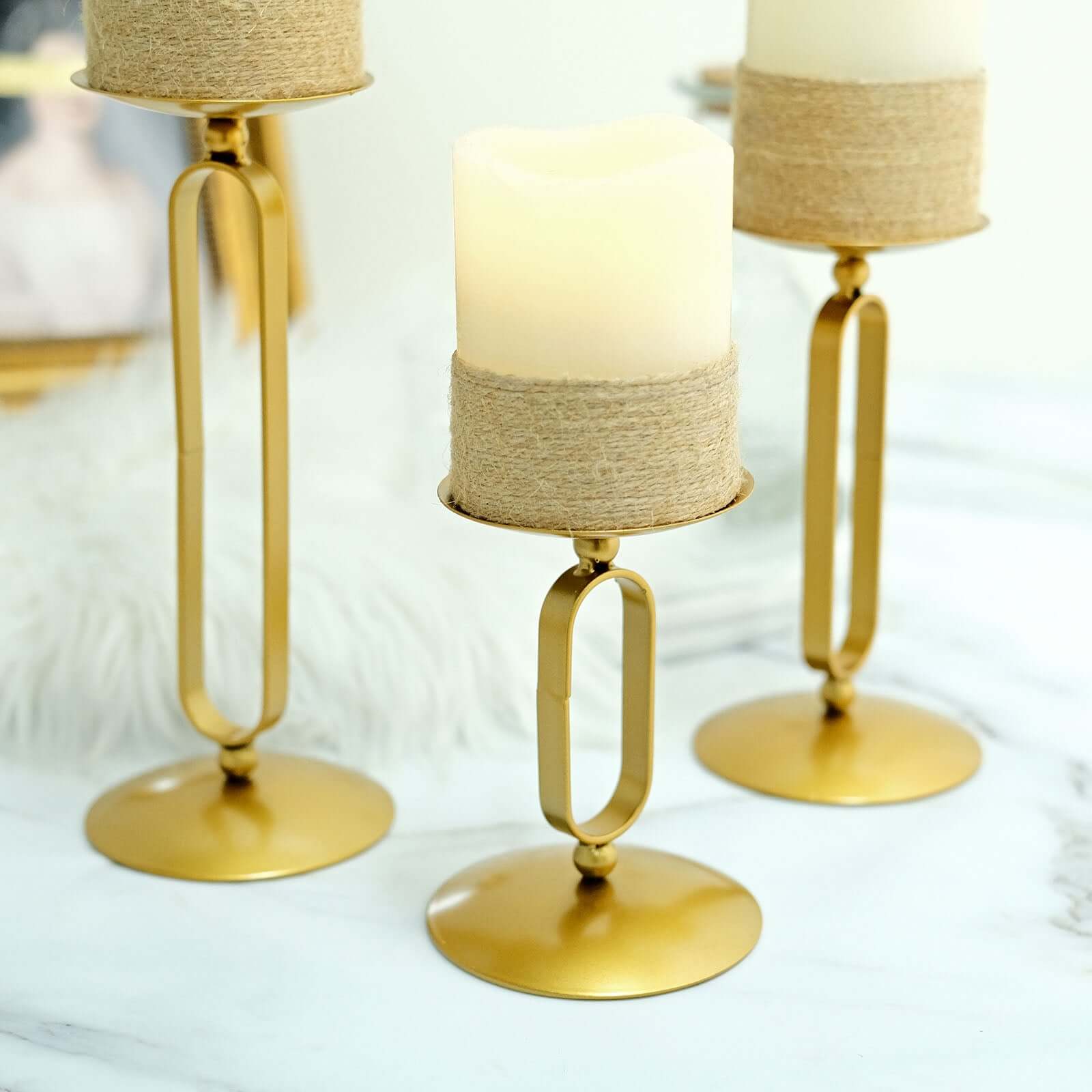 Set of 3 Pillar Candle Holders Gold Metal Geometric Oval Frame Design - Modern Centerpiece Assorted Sizes