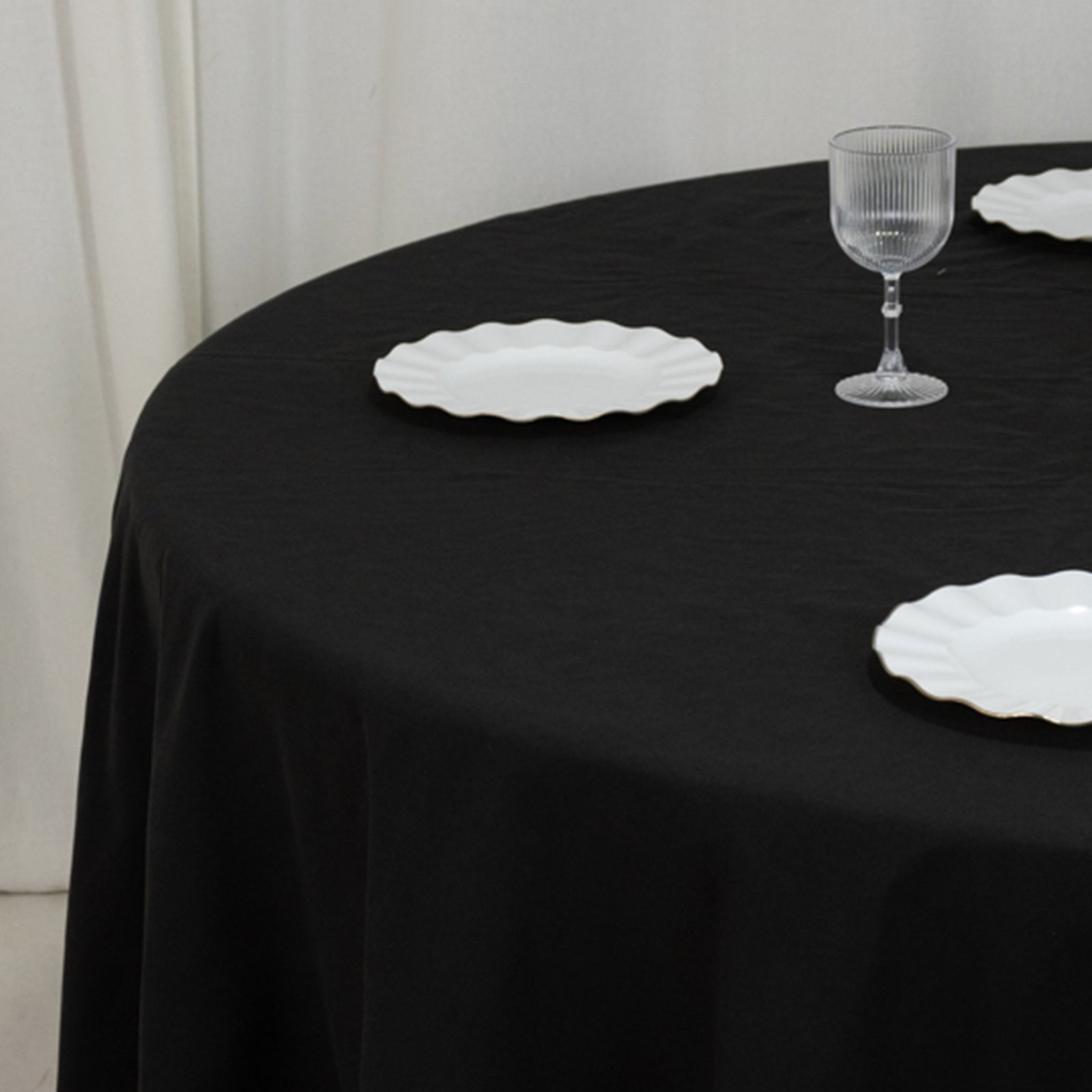 Cotton Blend 108" Round Tablecloth Black - Wrinkle - Resistant Design - Bell Racket Store